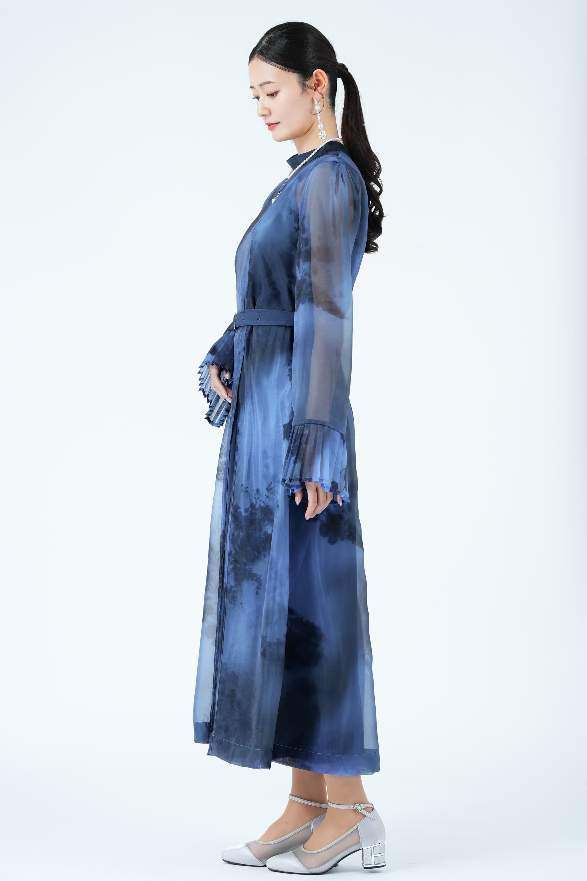 ペインティングフラワーブルードレス