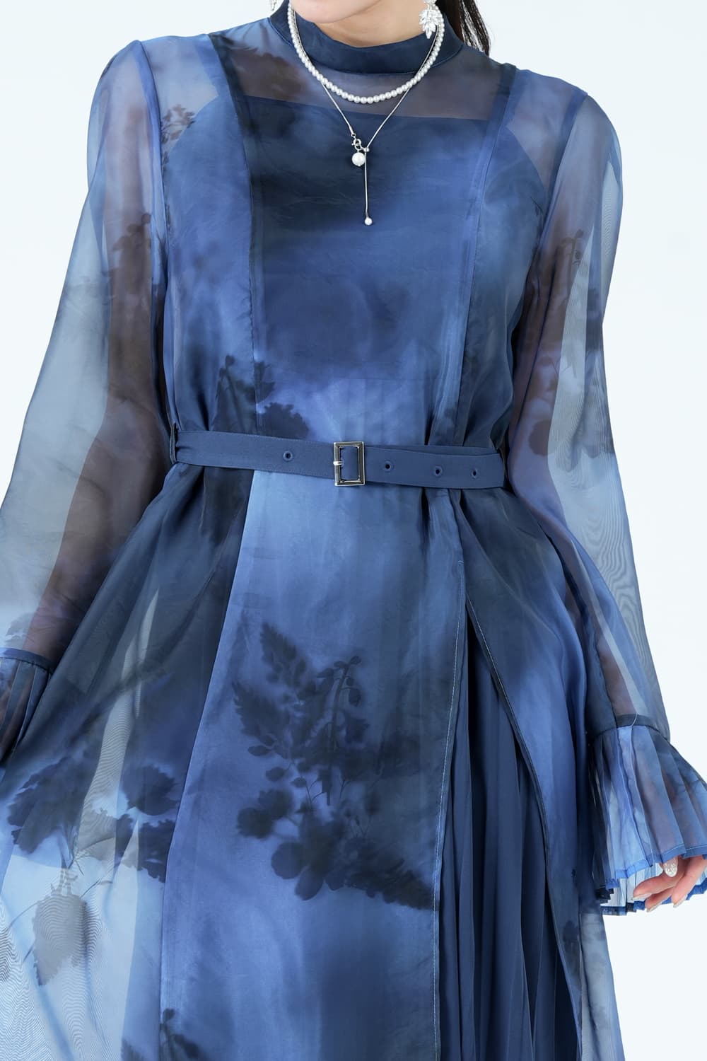 ペインティングフラワーブルードレス