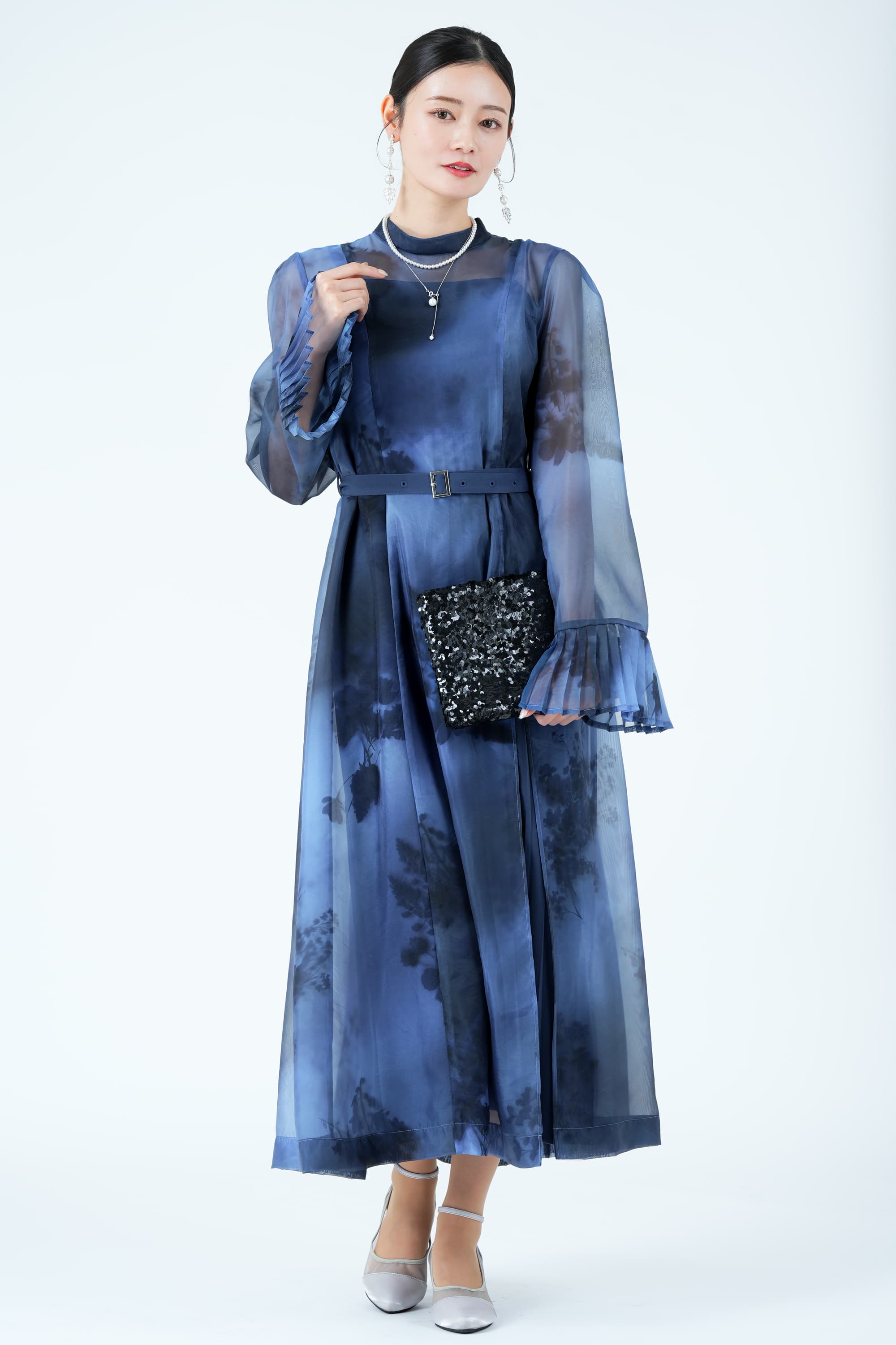 ペインティングフラワーブルードレス