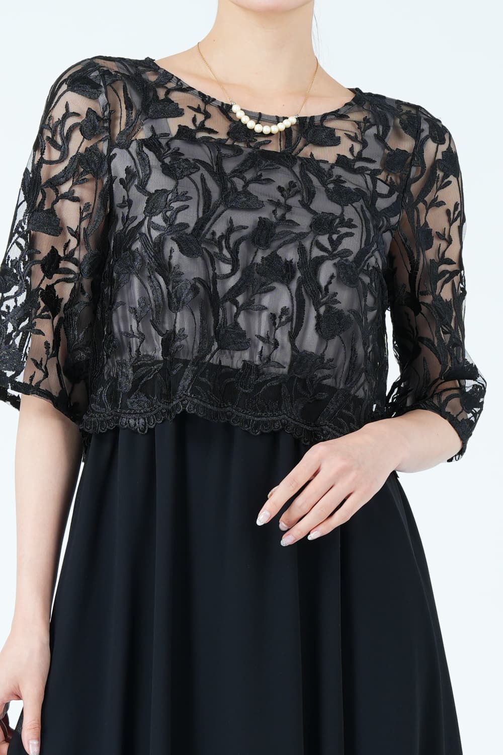 フラワー刺繍イレギュラーヘムブラックドレス