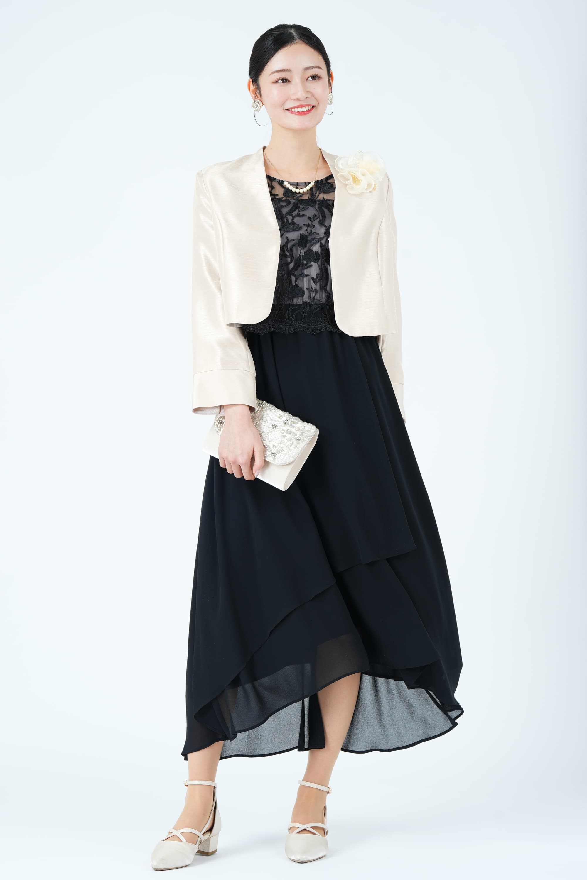 フラワー刺繍イレギュラーヘムブラックドレス