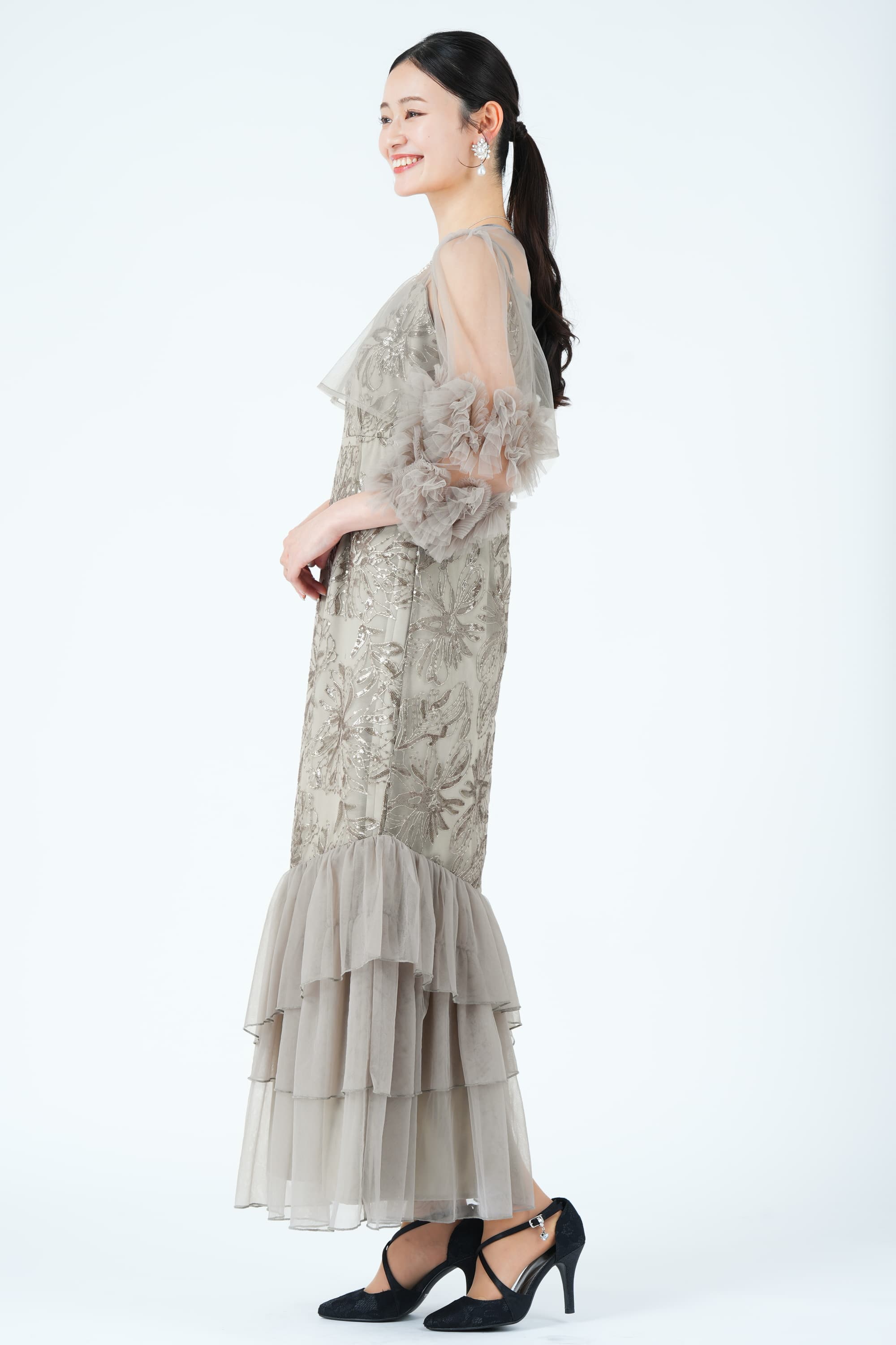 スパンコール刺繍フリルマーメイドグレードレス