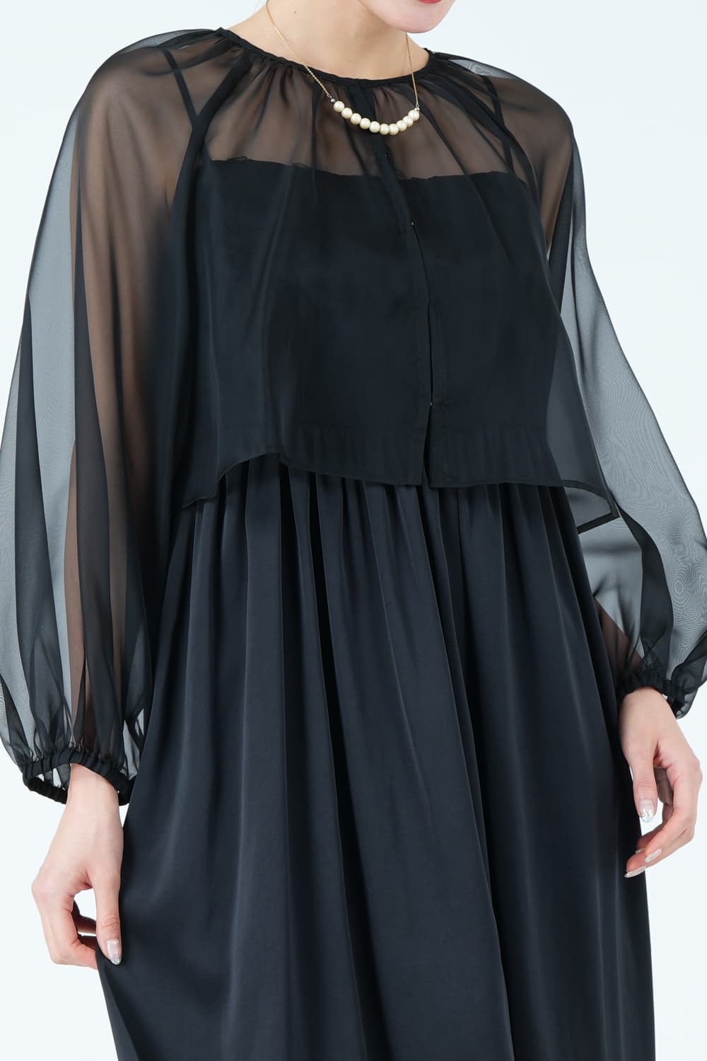 シアーボレロ&times;立体フラワー刺繍ブラックドレス