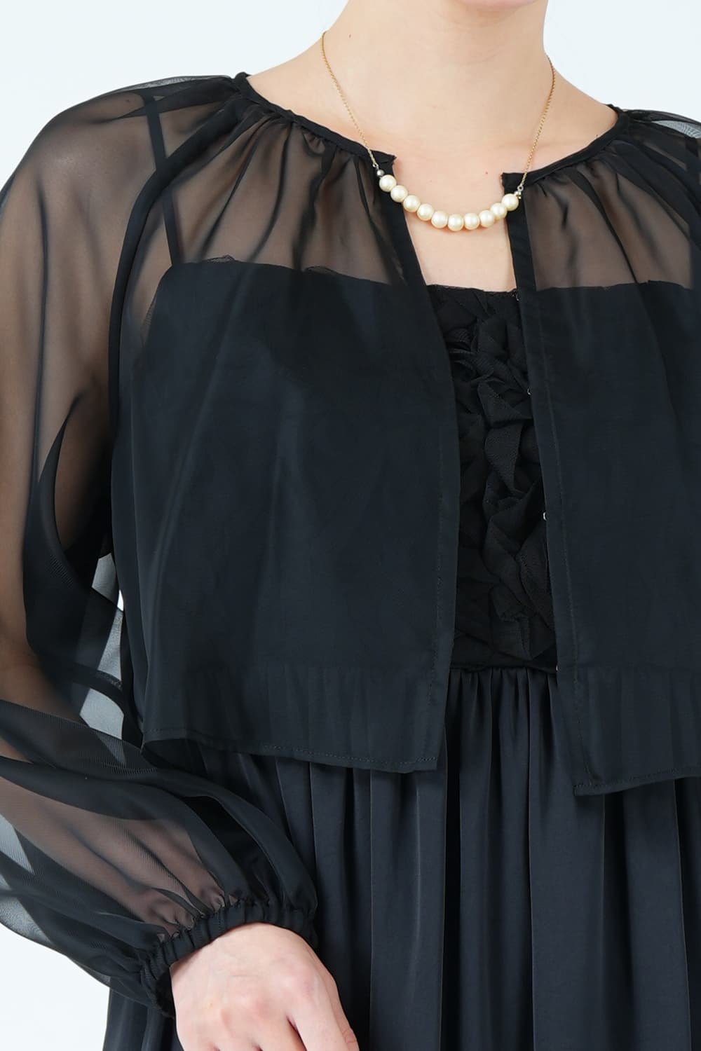 シアーボレロ&times;立体フラワー刺繍ブラックドレス