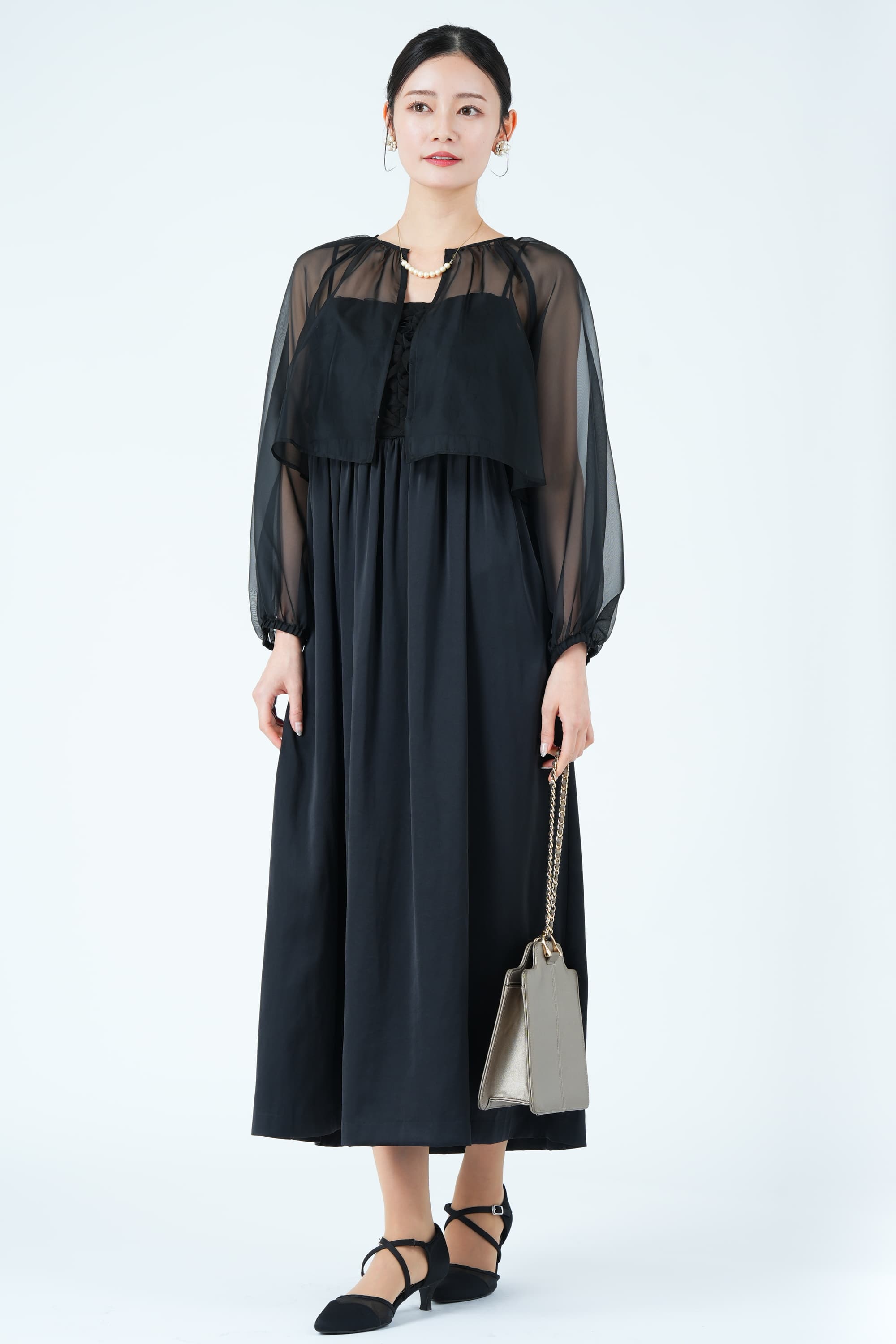 シアーボレロ&times;立体フラワー刺繍ブラックドレス