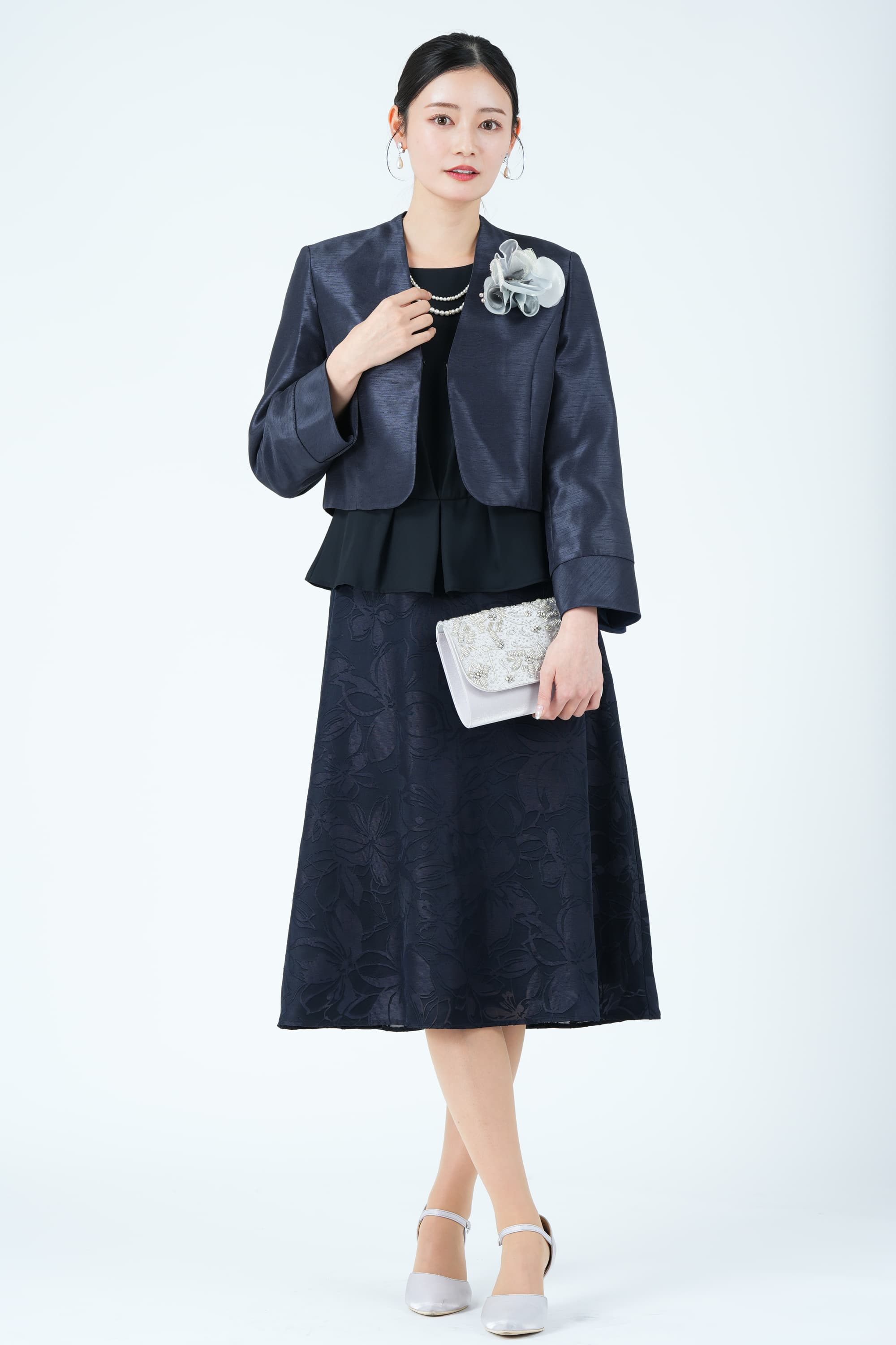 シルキーサテンオパールブラック&times;ネイビードレス