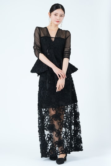 花柄レースペプラムシアーヘムブラックドレス