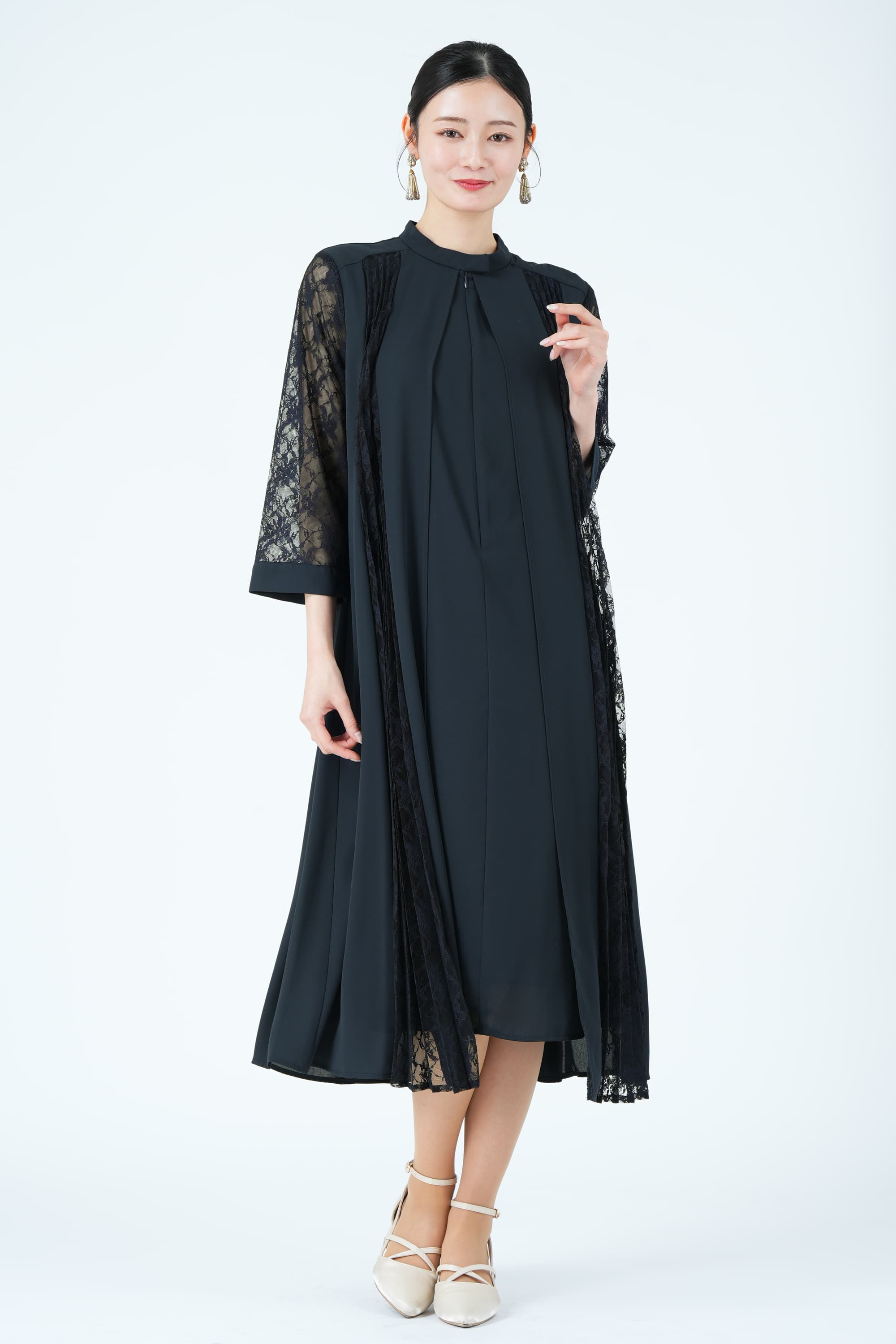 Jolie et Jolie フロントレース縦ラインスタンドカラーネイビードレス