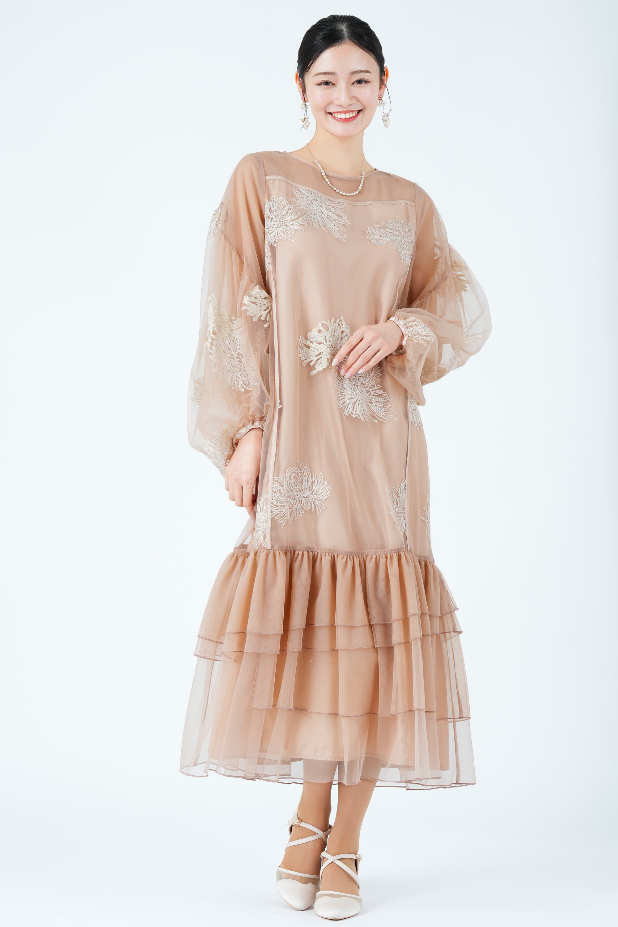 花刺繍バルーンスリーブオレンジドレス