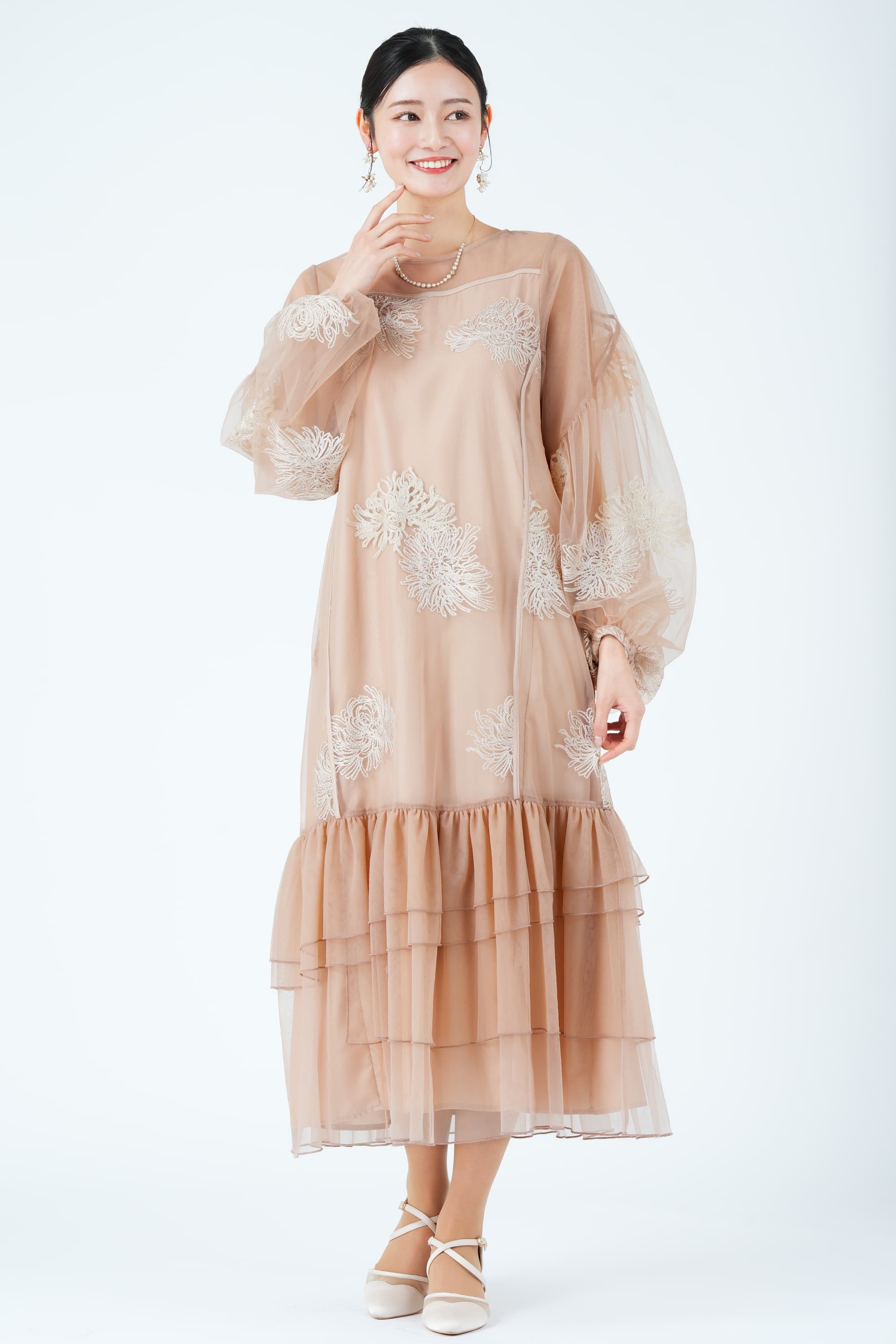 花刺繍バルーンスリーブオレンジドレス