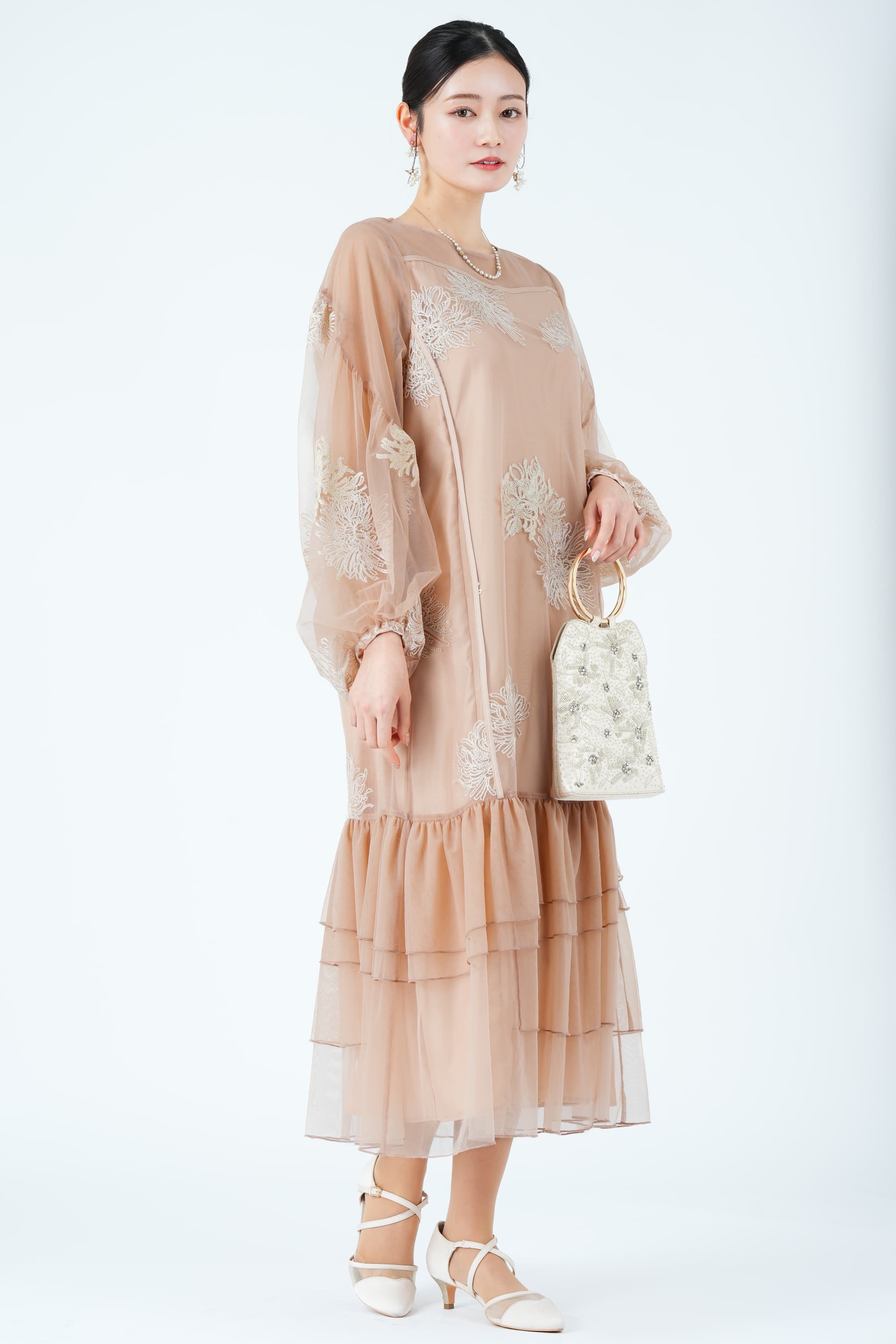 花刺繍バルーンスリーブオレンジドレス