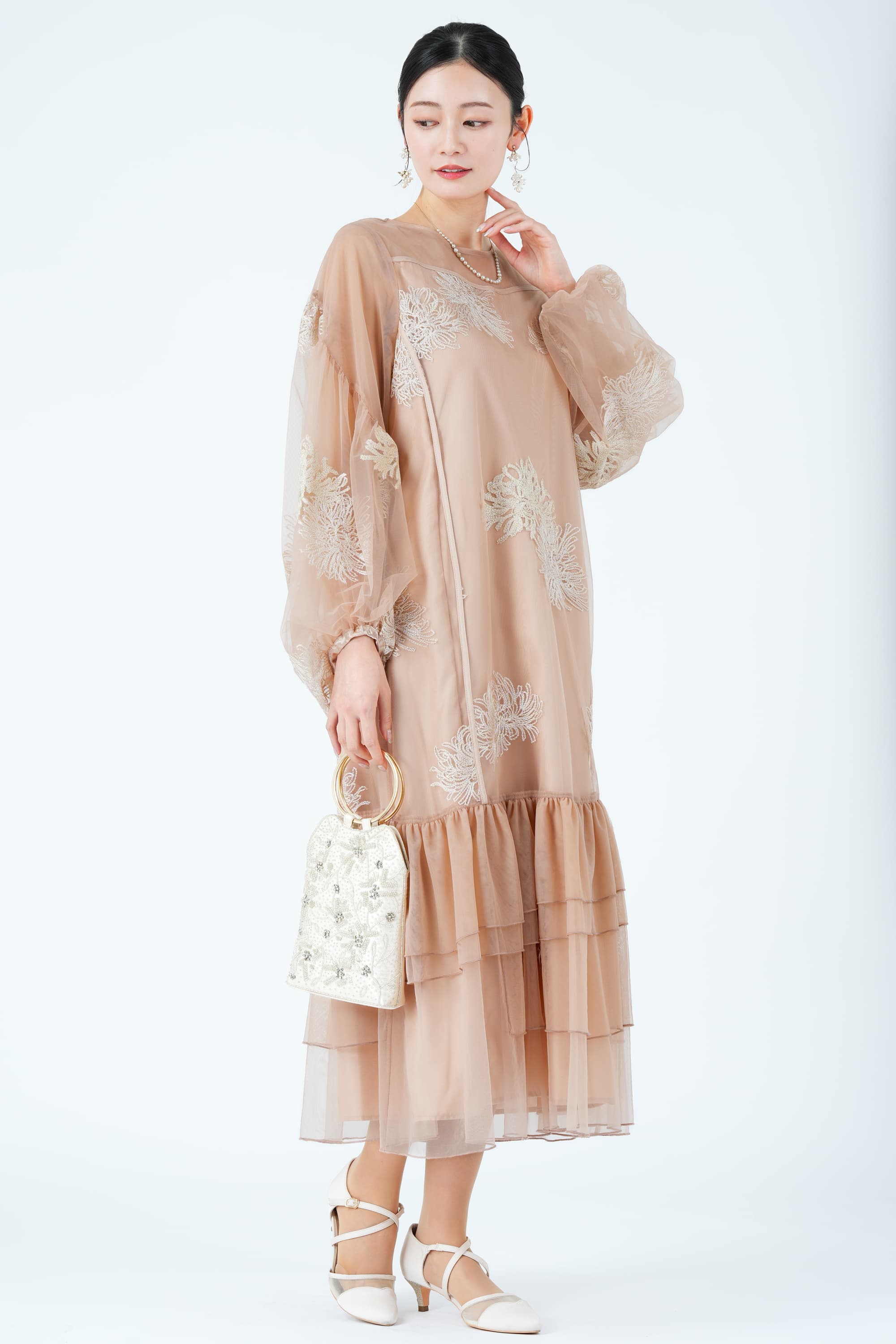 花刺繍バルーンスリーブオレンジドレス