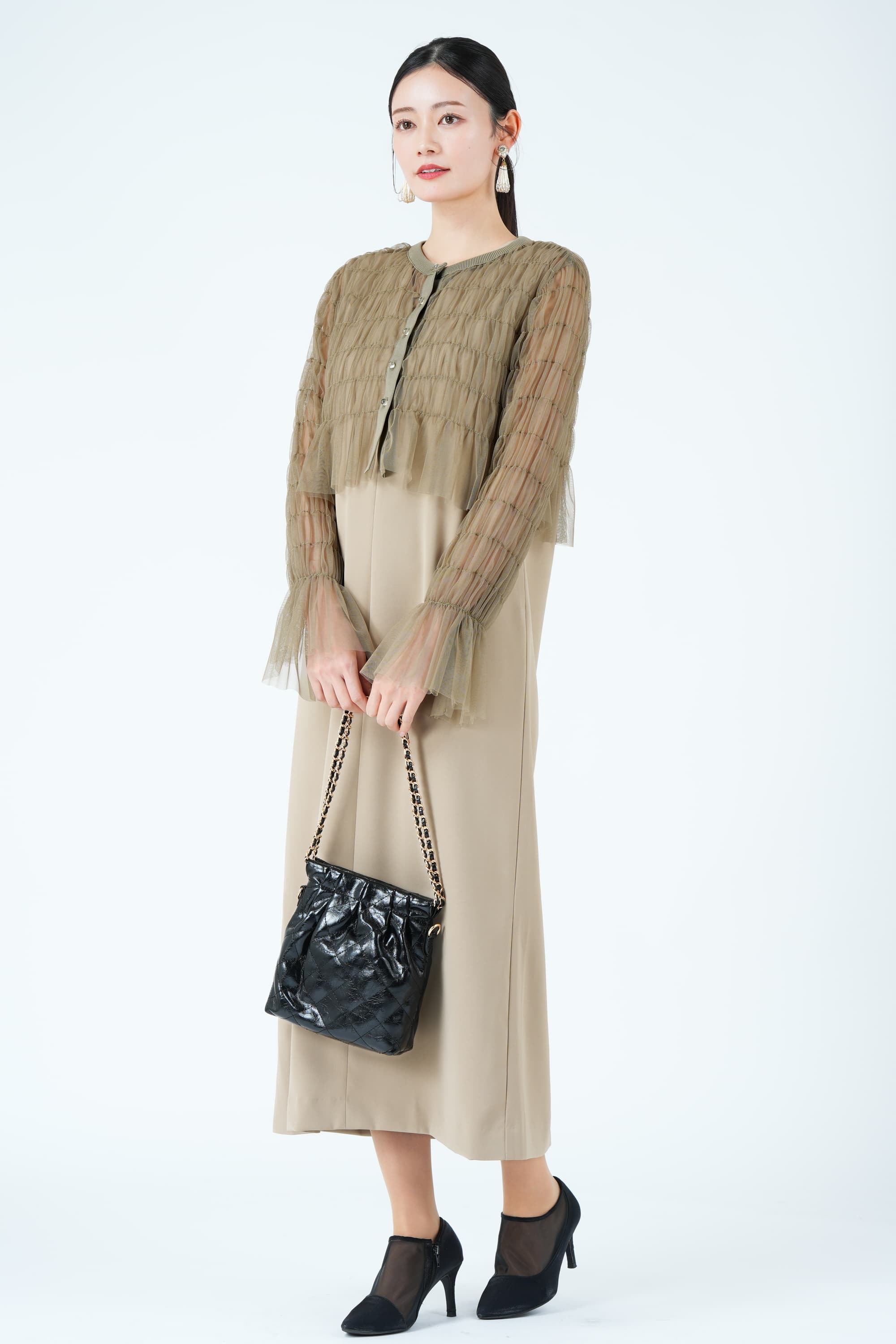 シャーリングチュールブラウス付きベージュドレス