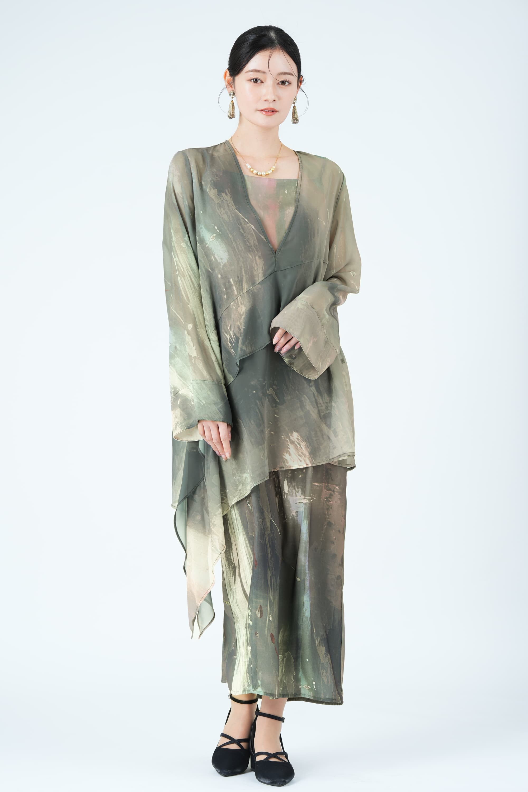 ペイントアート柄レイヤードカーキドレス