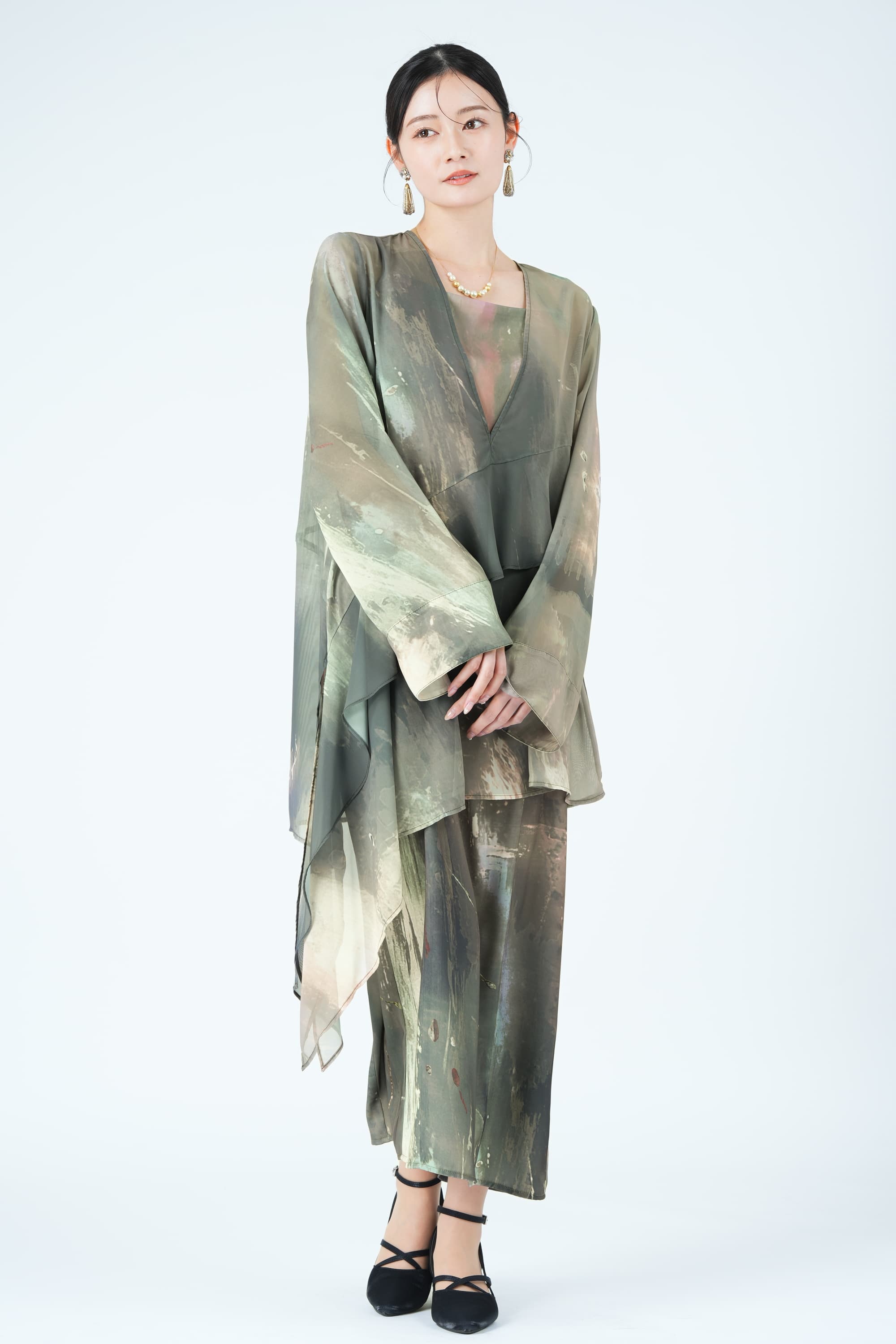 ペイントアート柄レイヤードカーキドレス