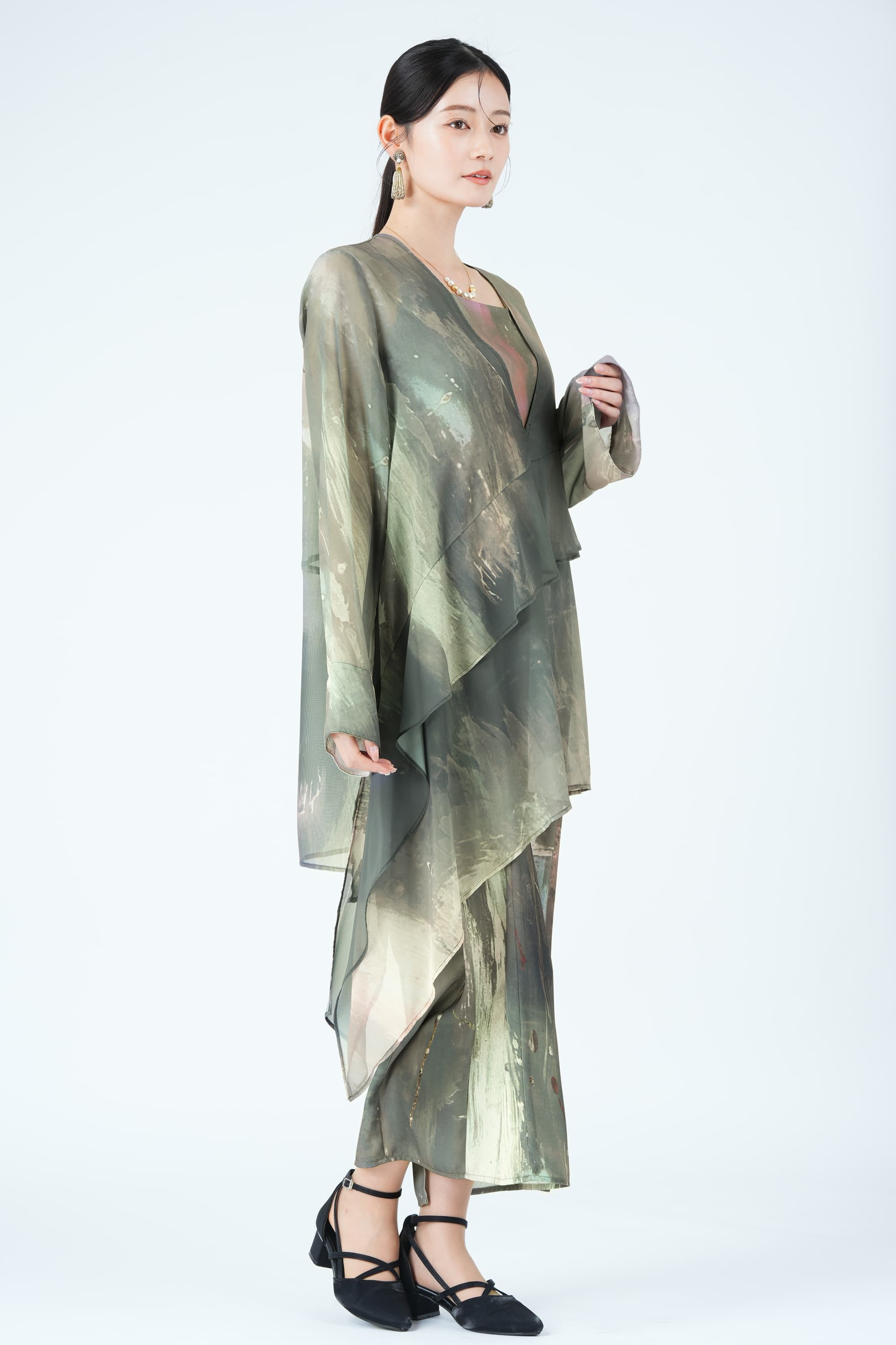 ペイントアート柄レイヤードカーキドレス