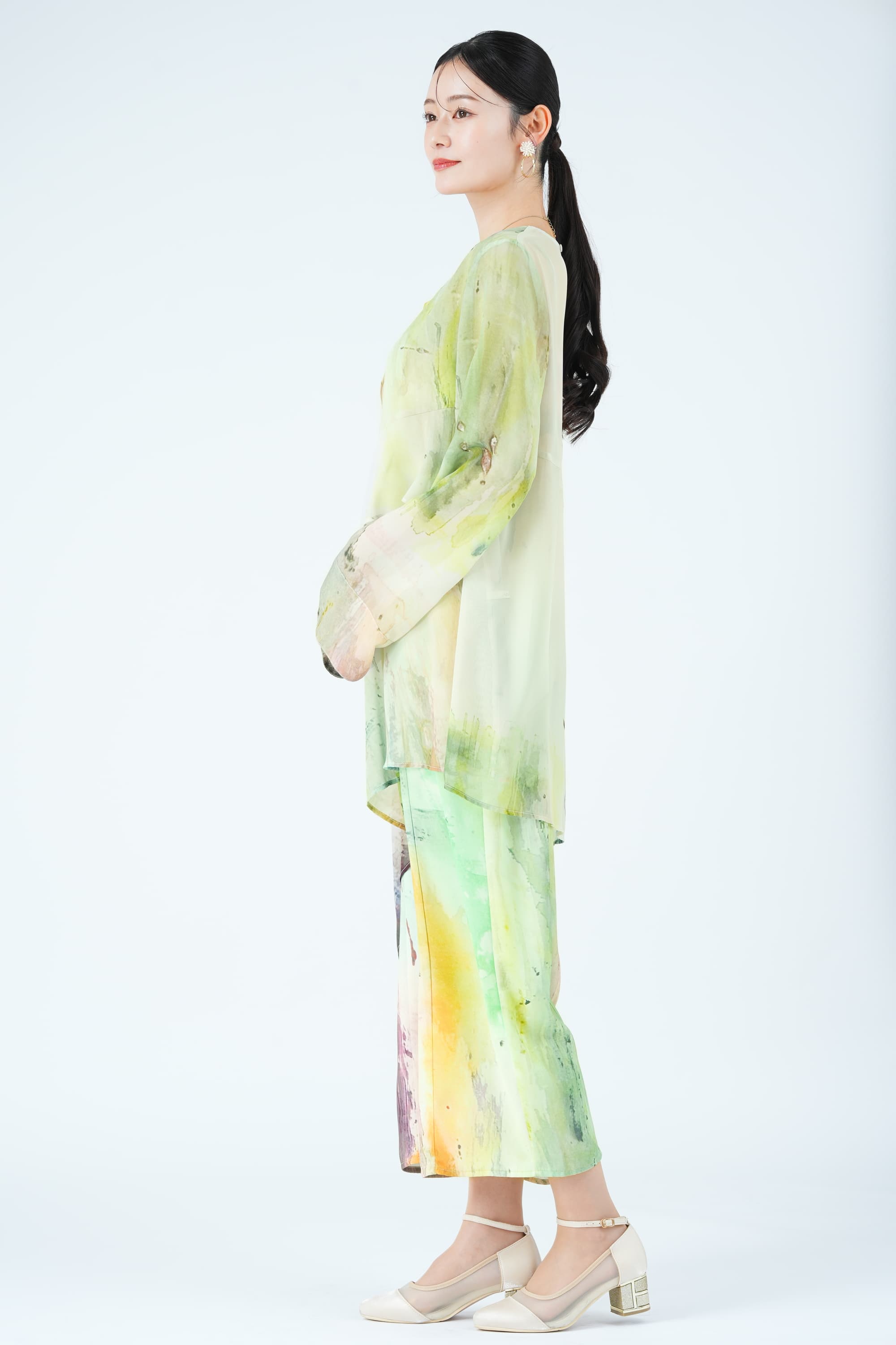 ペイントアート柄レイヤードイエローグリーンドレス