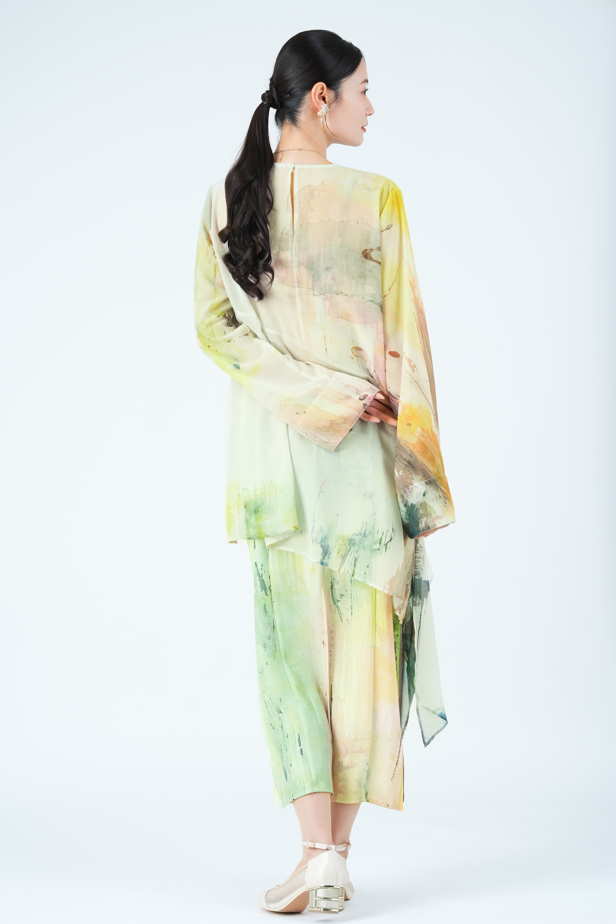 ペイントアート柄レイヤードイエローグリーンドレス