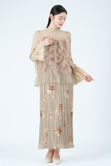 ニュアンスフラワー柄プリーツピンクベージュドレス