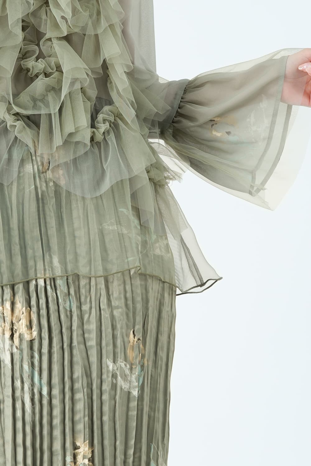 ニュアンスフラワー柄プリーツグリーンドレス