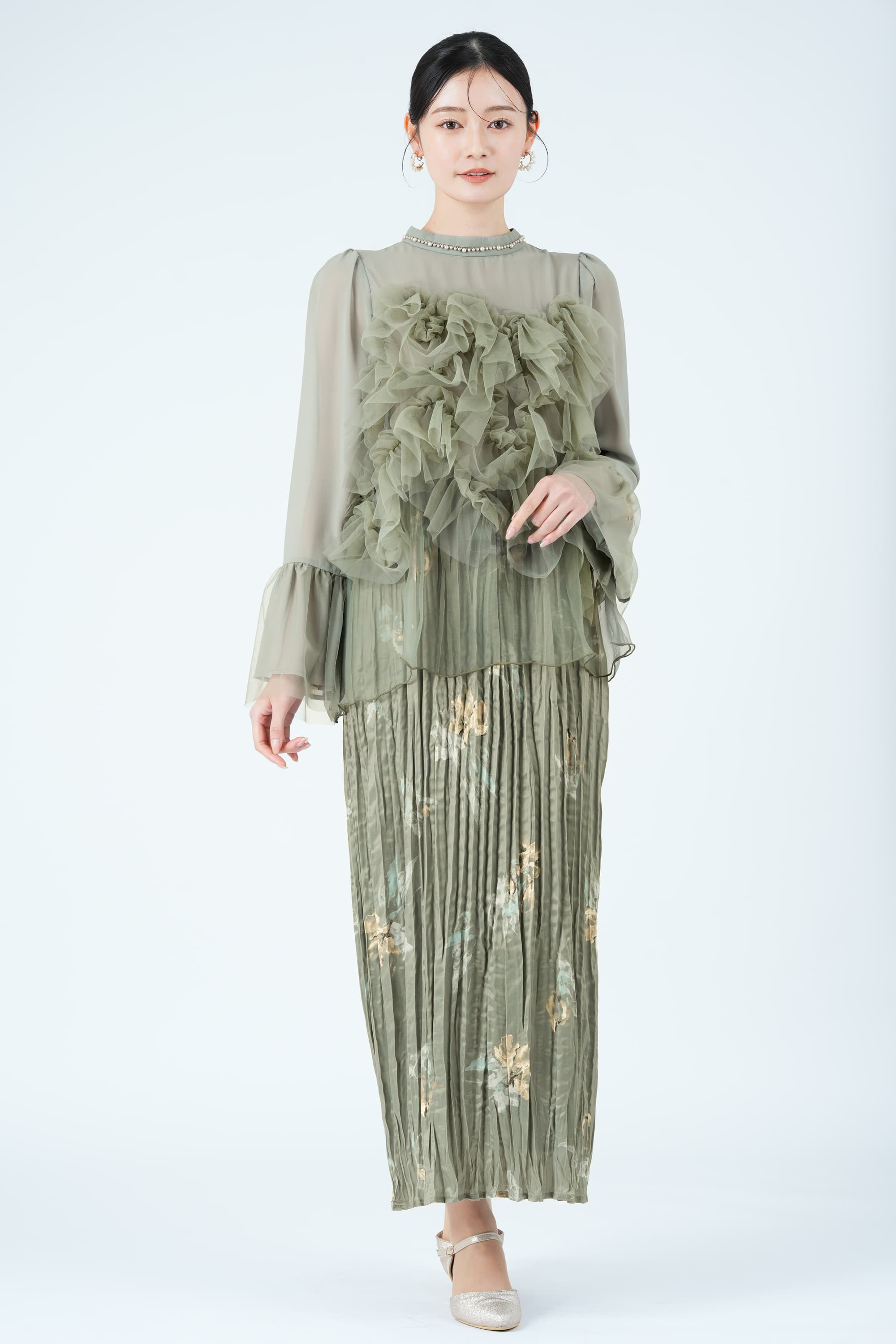 ニュアンスフラワー柄プリーツグリーンドレス