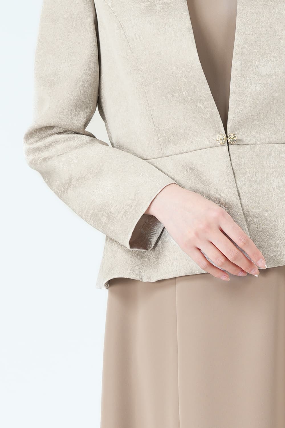 ジャガード織りジャケットドッキングベージュドレス