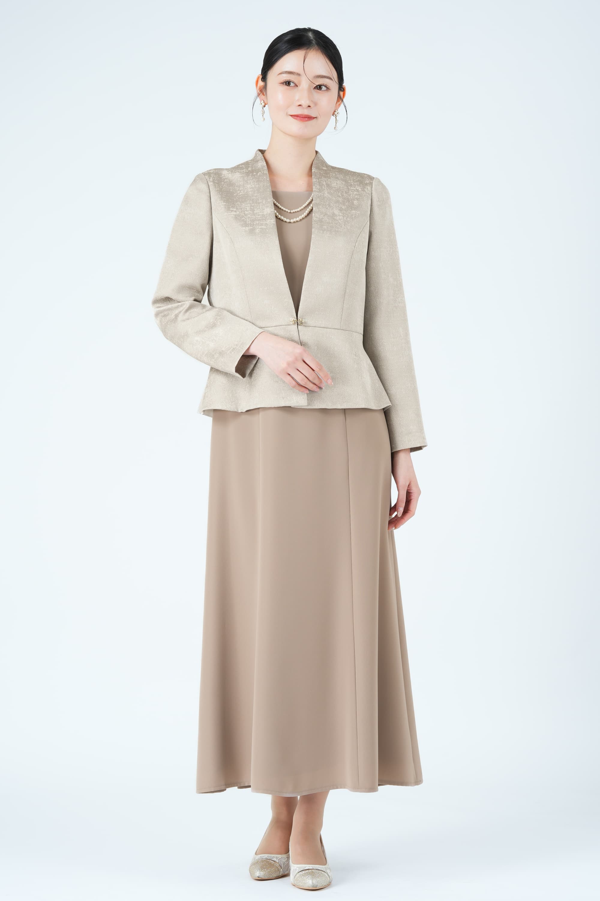 ジャガード織りジャケットドッキングベージュドレス