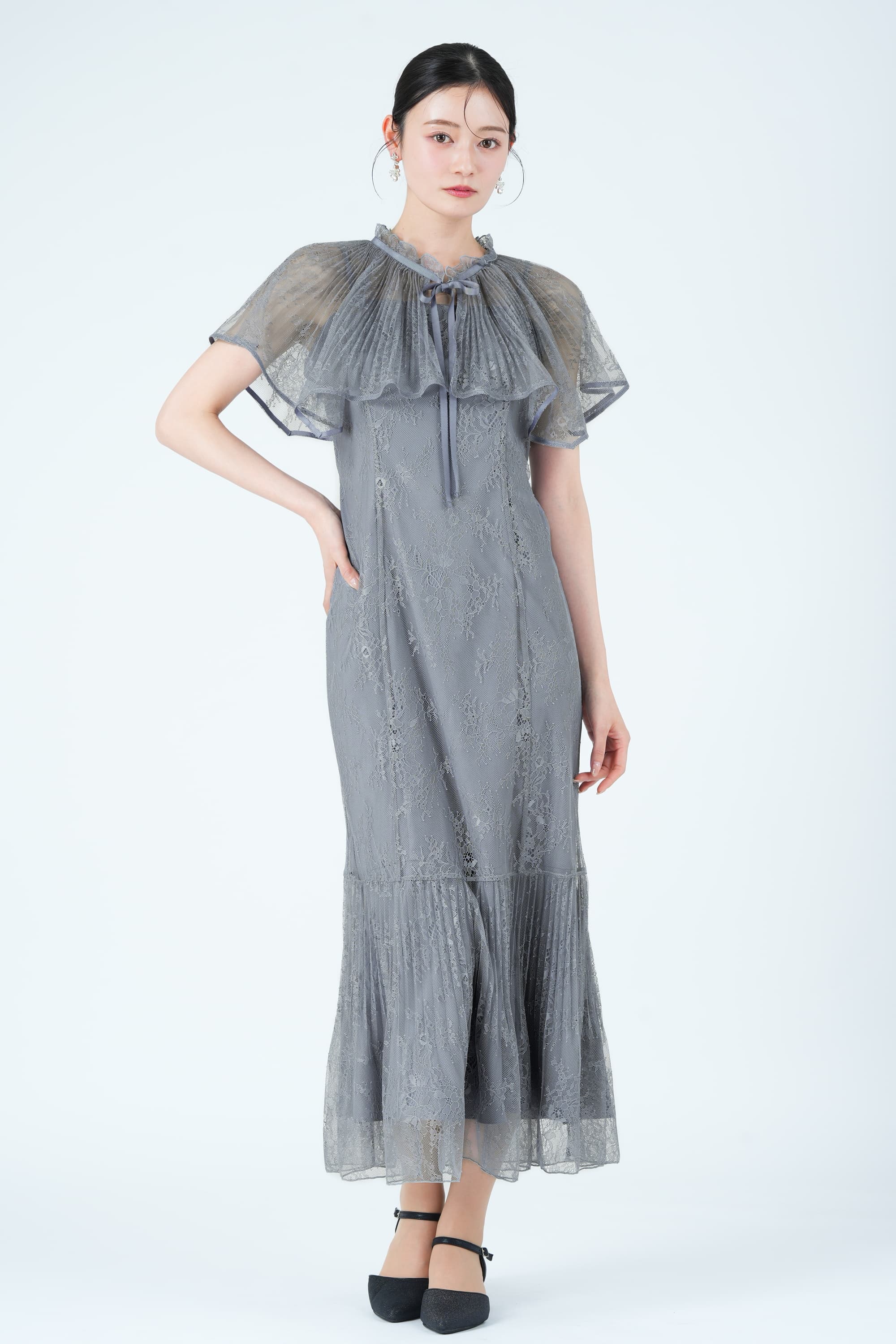 フローラルレースケープ&times;マーメイドブルーグレードレス