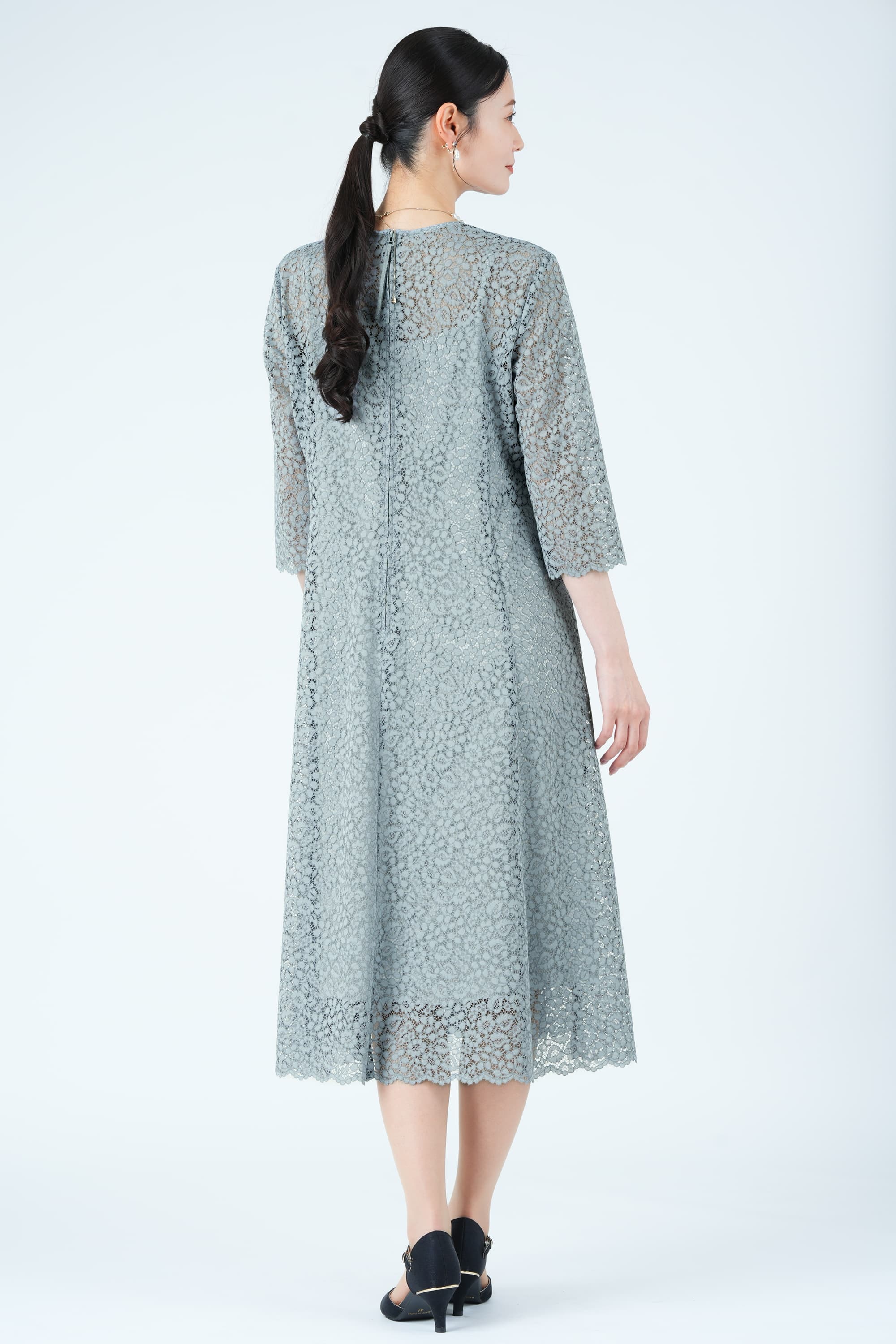 フラワー総レースフレアブルードレス