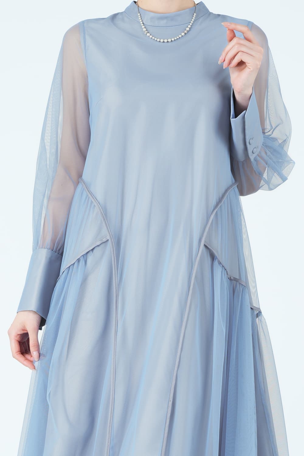 総チュール&times;パイピングブルードレス