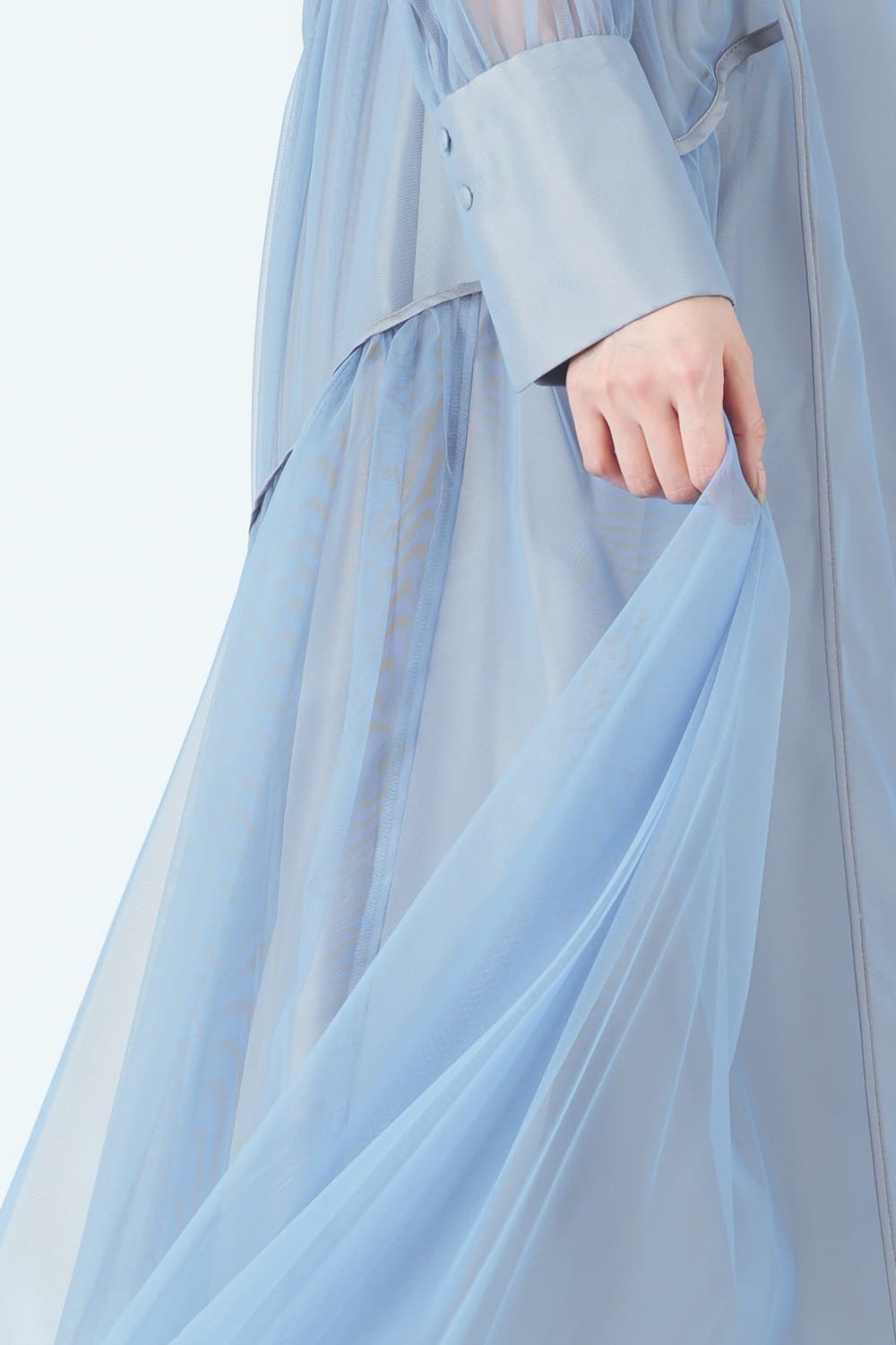 総チュール&times;パイピングブルードレス