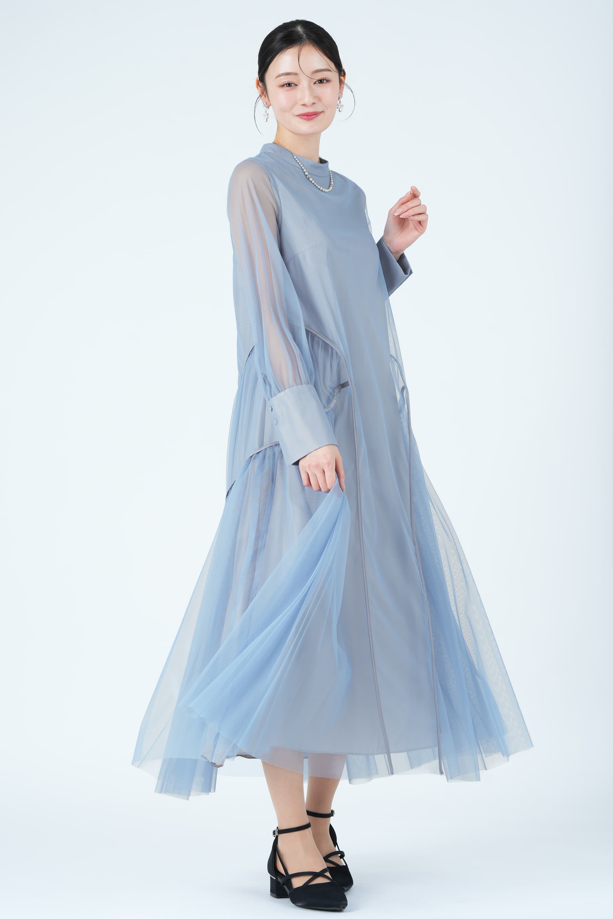 総チュール&times;パイピングブルードレス