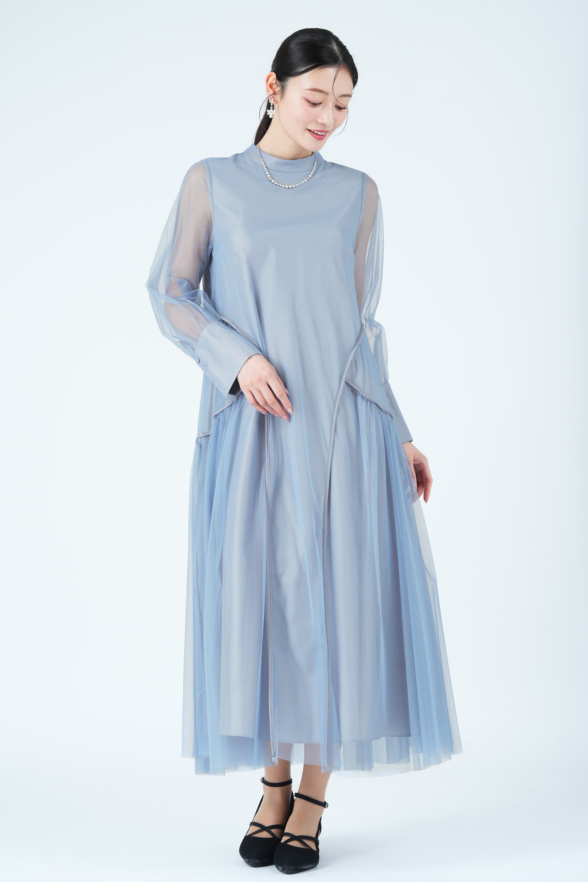 総チュール&times;パイピングブルードレス