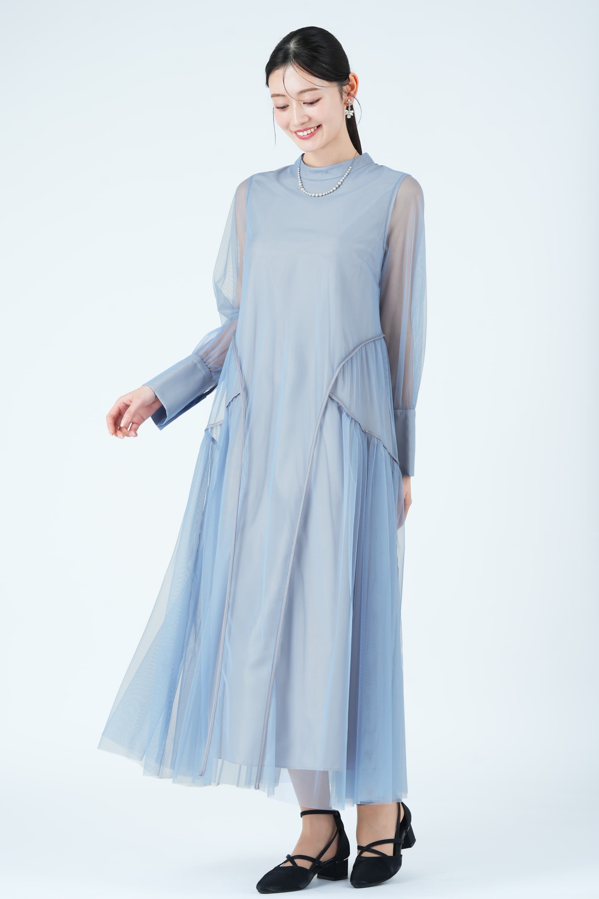 総チュール&times;パイピングブルードレス