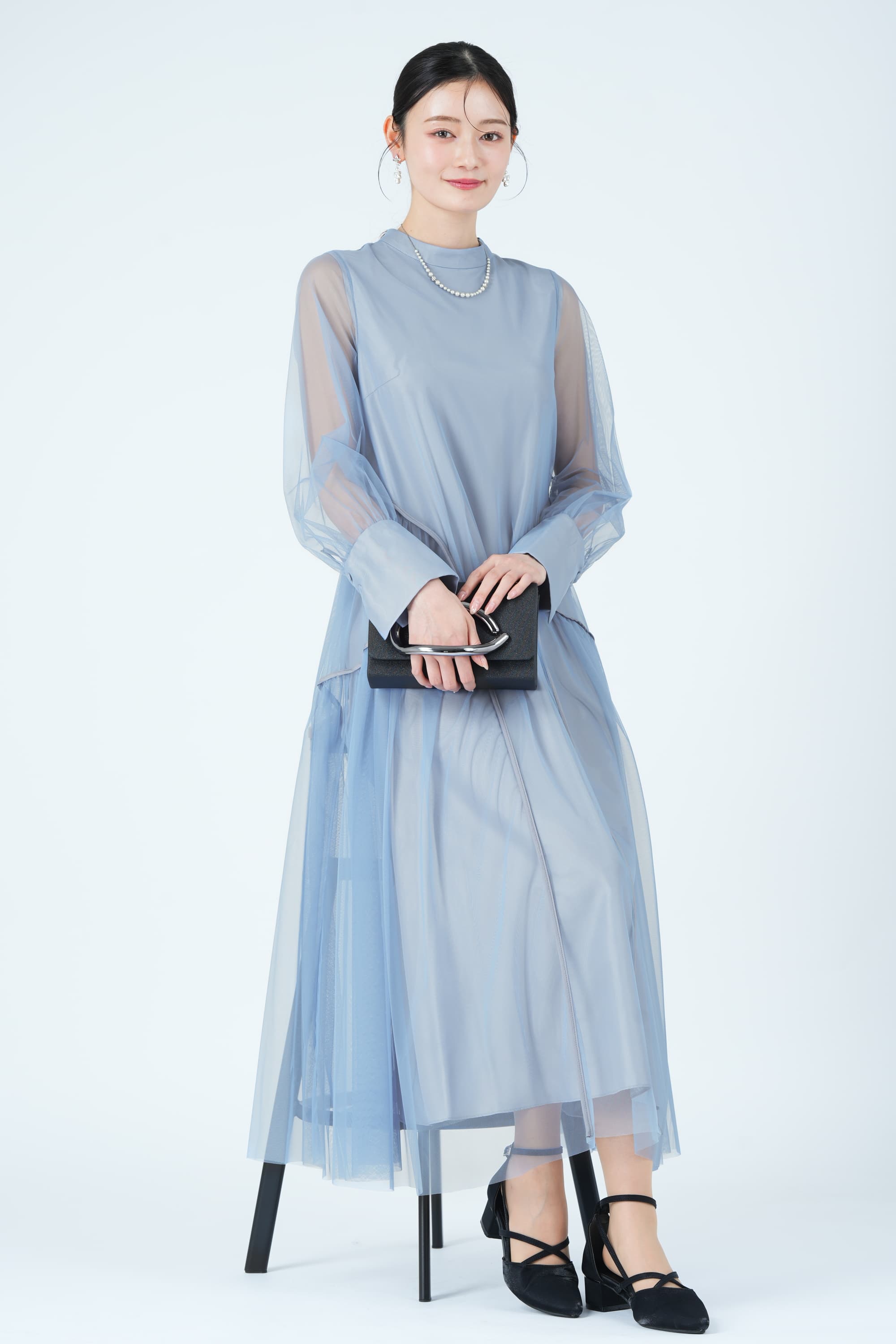 総チュール&times;パイピングブルードレス