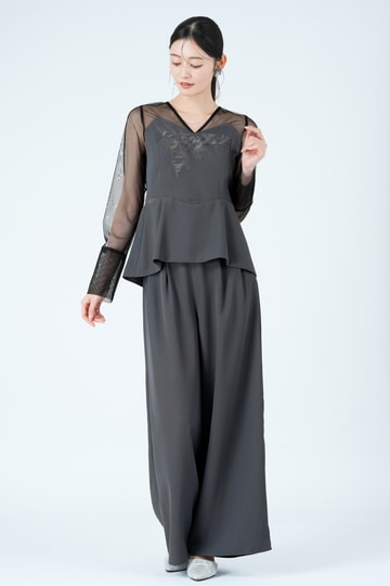 レース刺繍ペプラムグレーパンツドレス