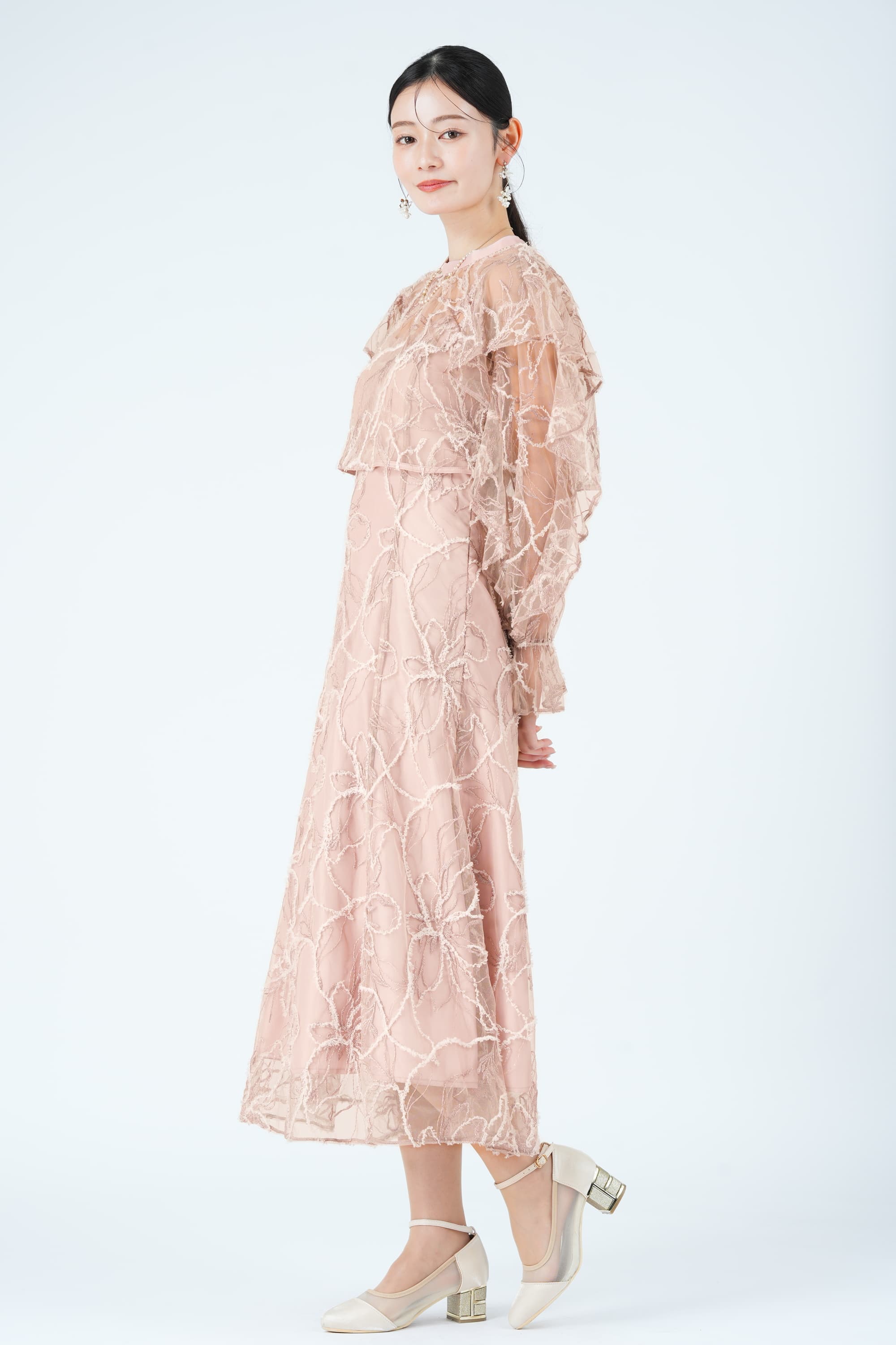 フェザーレースレイヤードピンクドレス