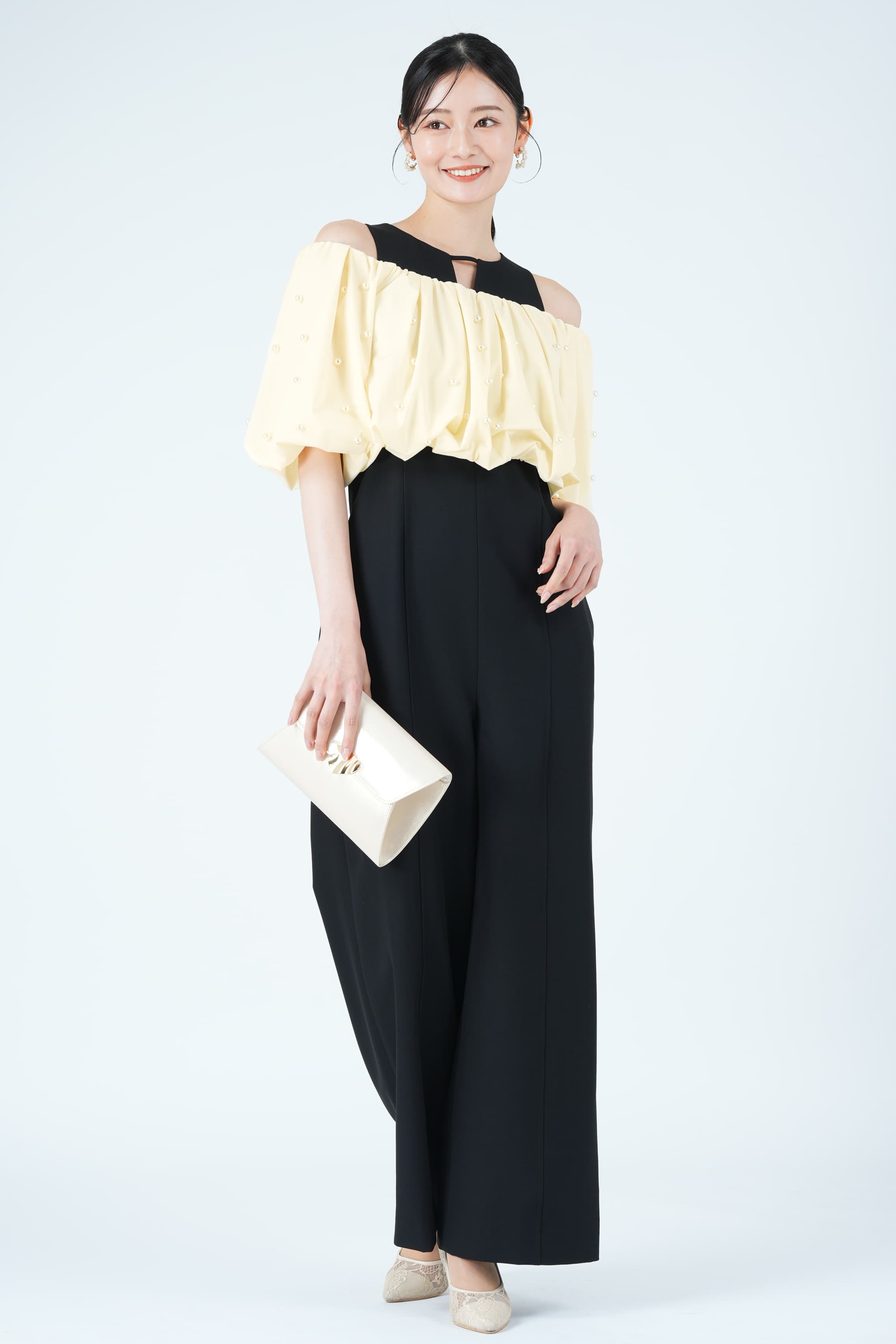 パール付きオフショルスリーブブラックパンツドレス