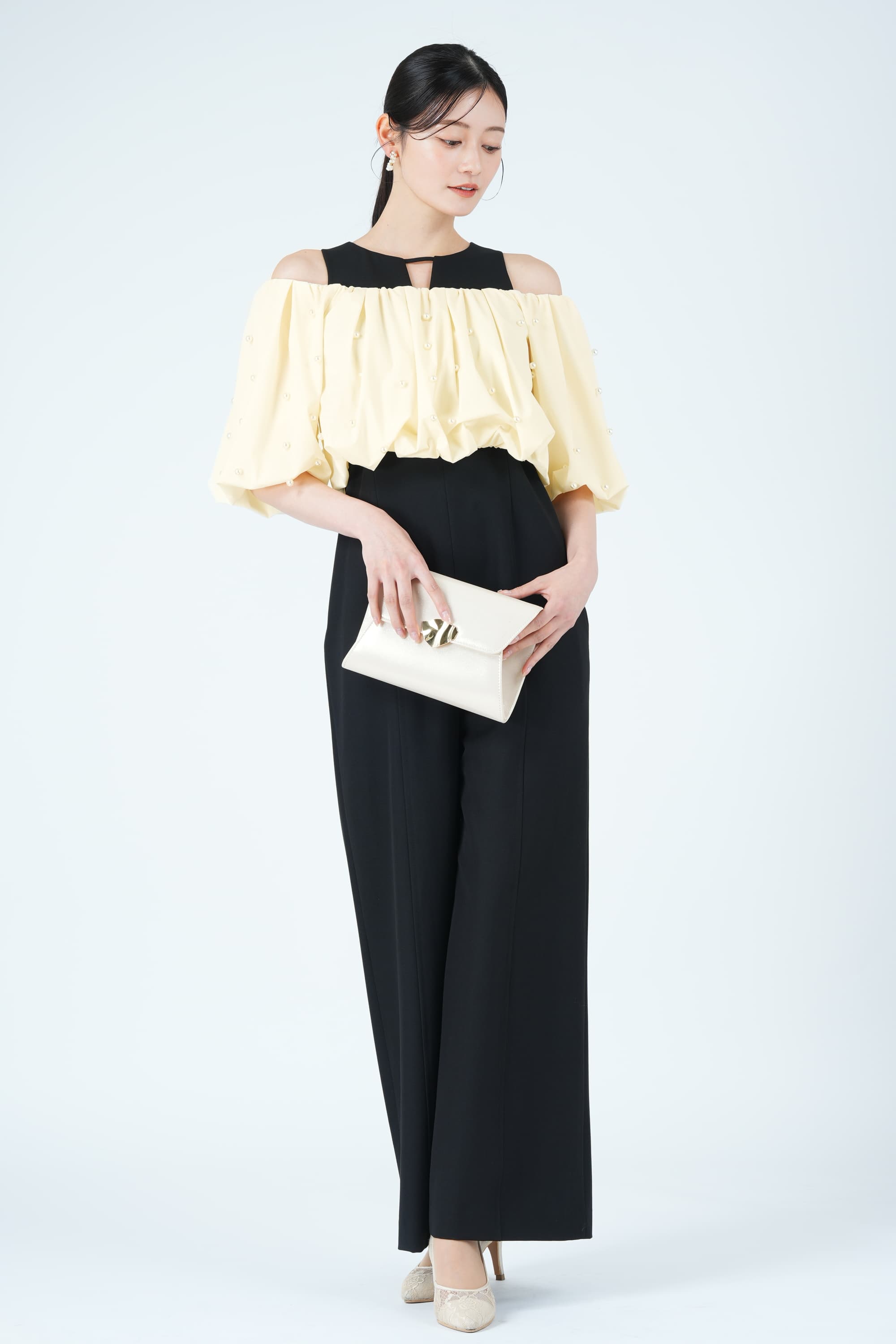 パール付きオフショルスリーブブラックパンツドレス