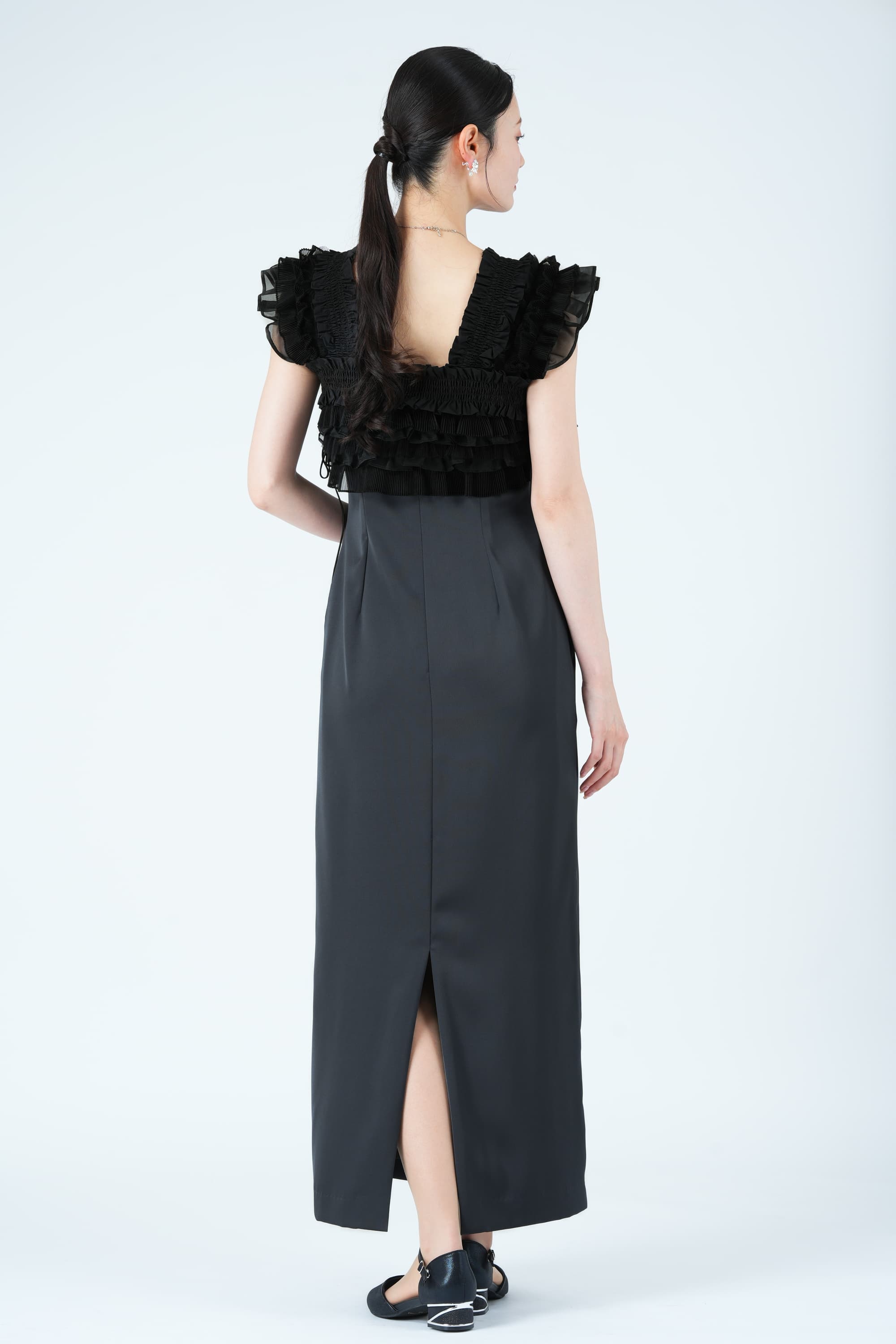 ミックステクスチャービスチェ&times;チャコールグレードレス