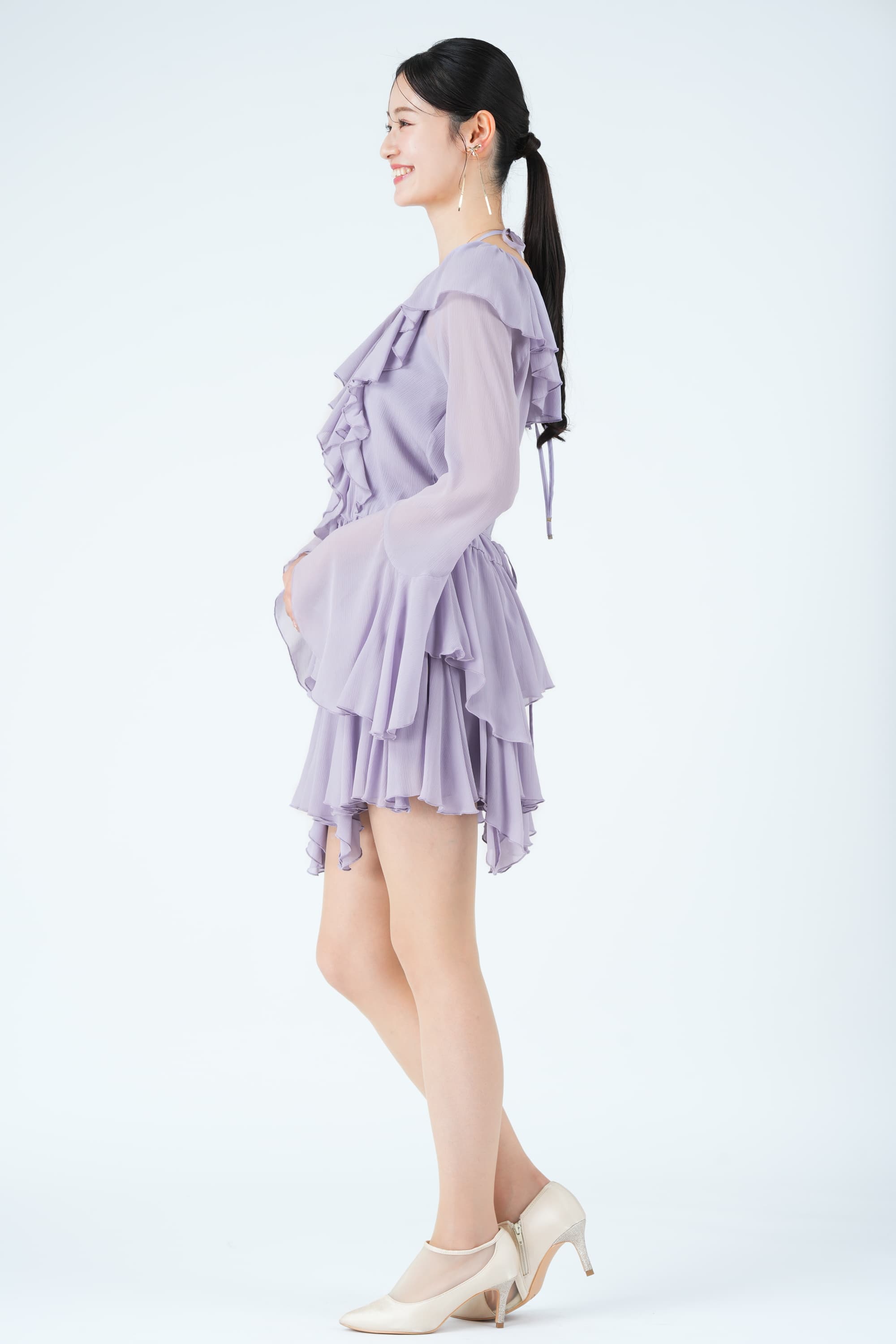 ラッフルデザイントップス&times;フレアラベンダーパンツドレス