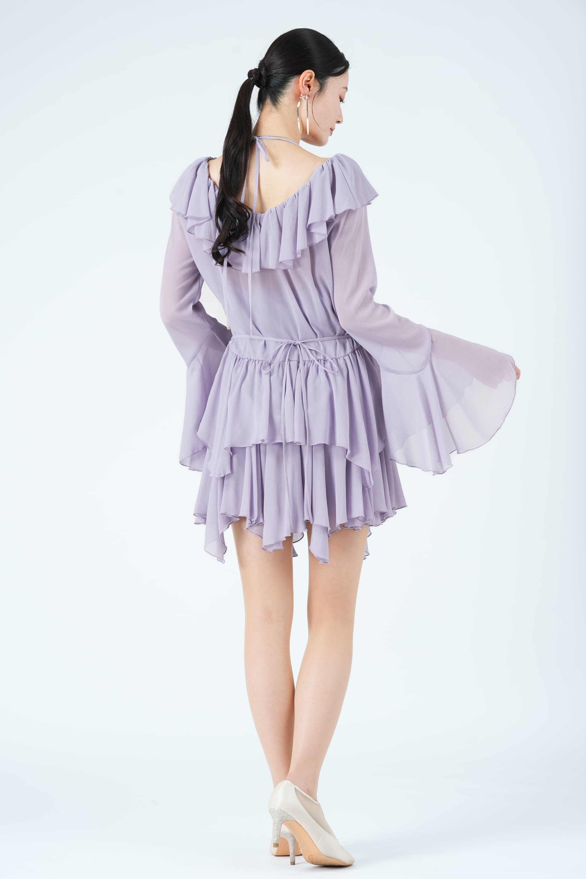 ラッフルデザイントップス&times;フレアラベンダーパンツドレス