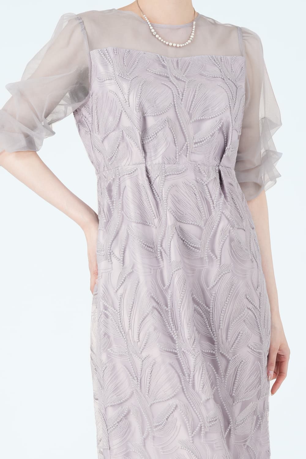 リーフ柄レース刺繍ラベンダーグレードレス
