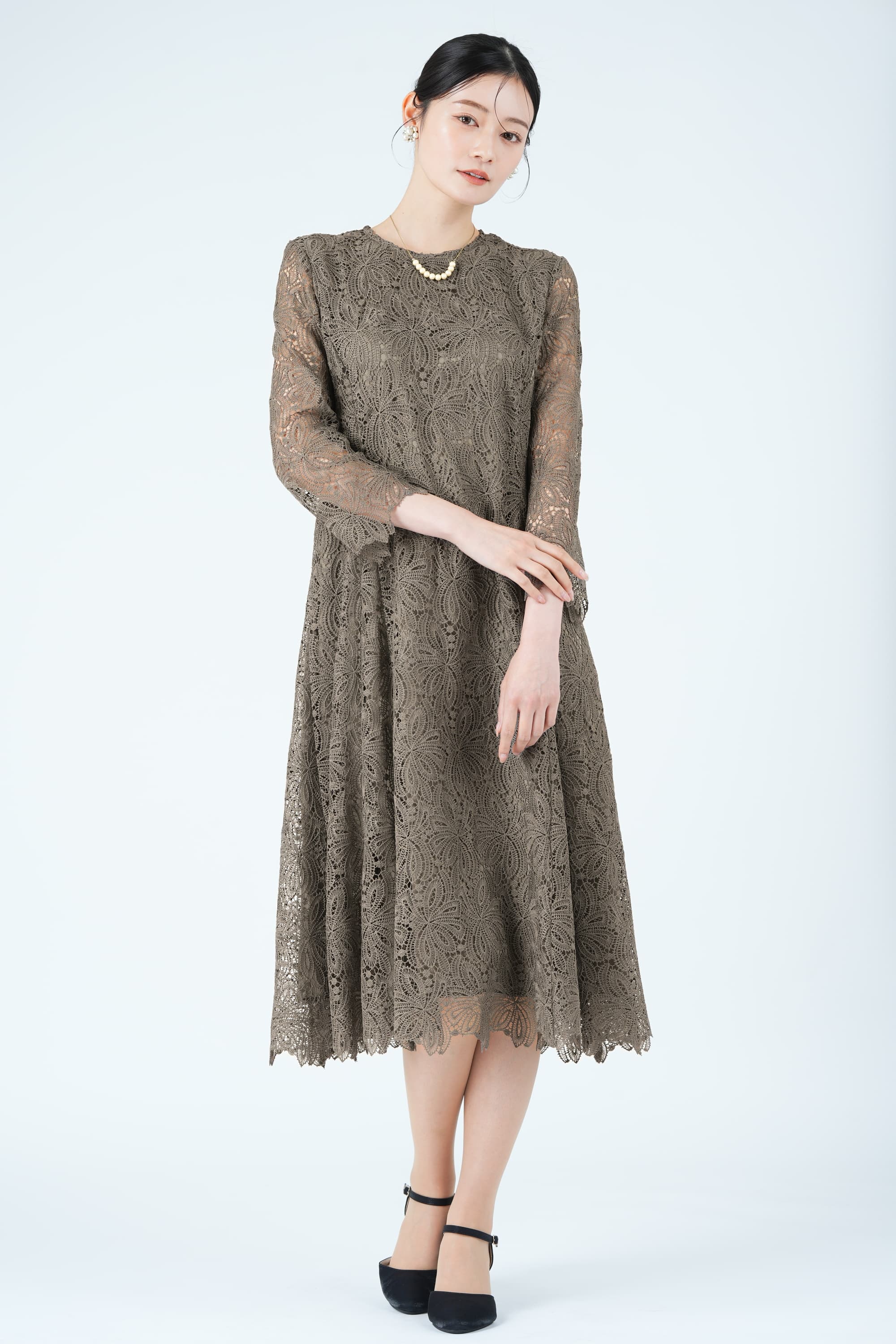 リボンブーケモチーフ総レースブラウンドレス