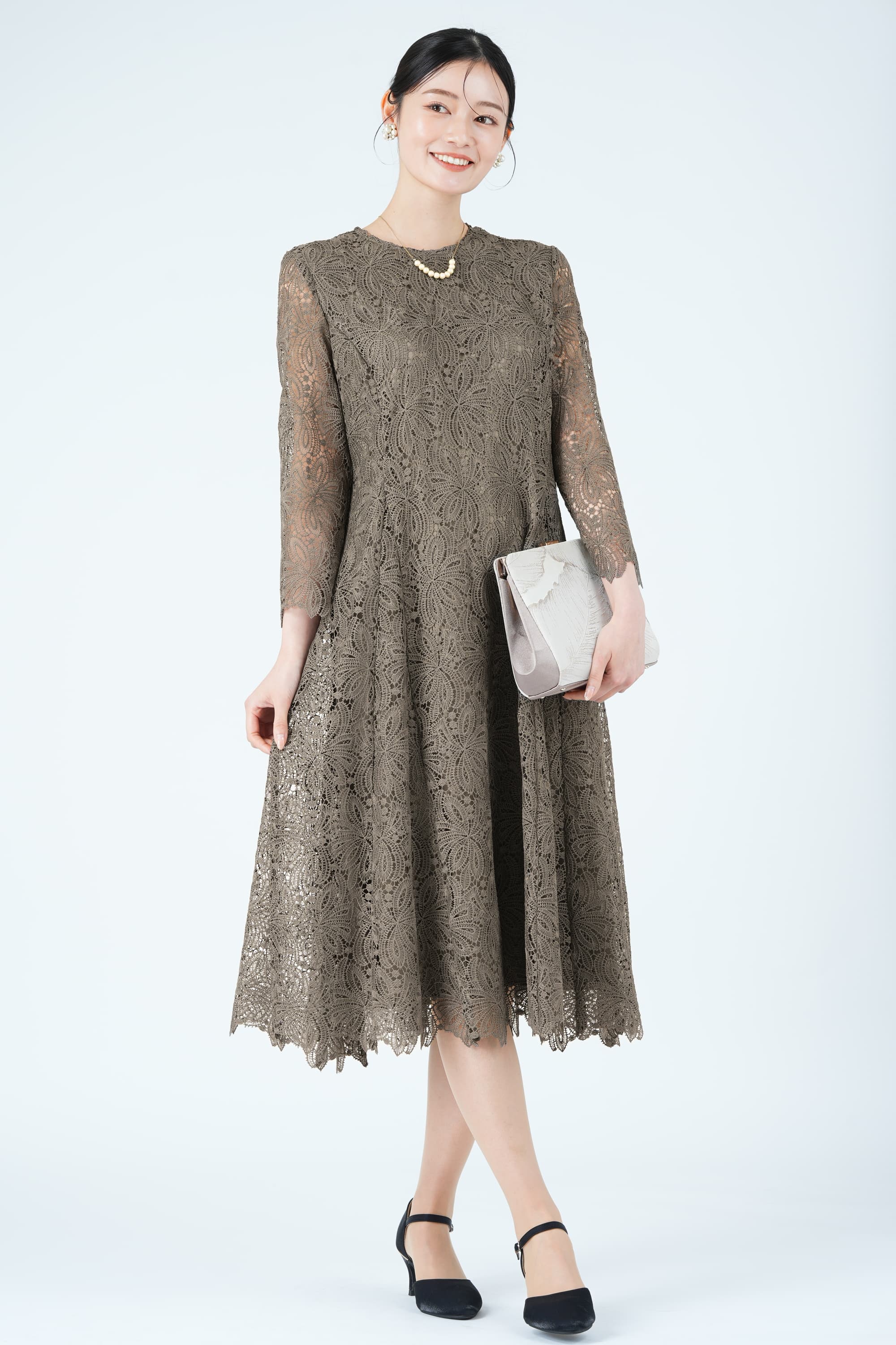 リボンブーケモチーフ総レースブラウンドレス