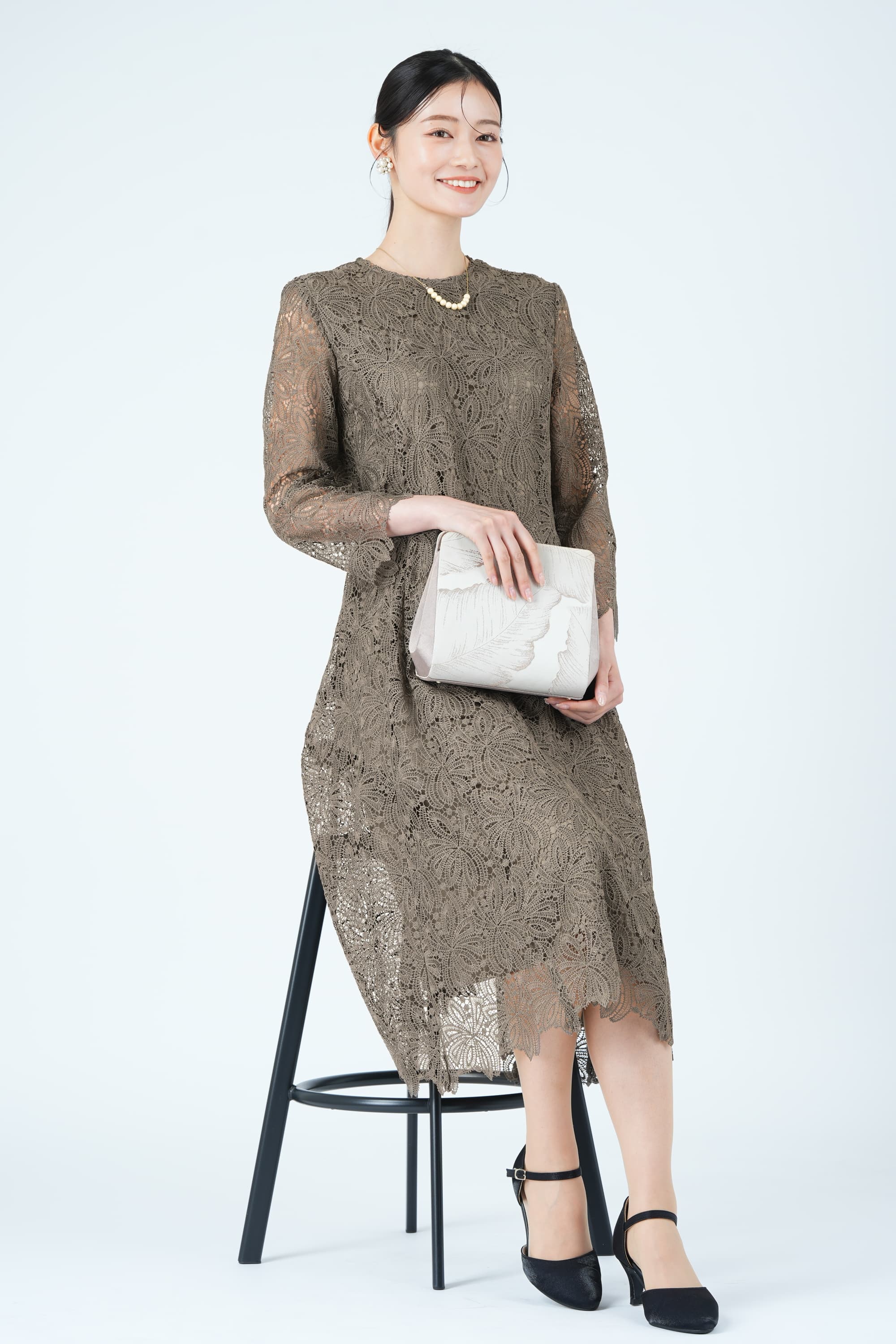 リボンブーケモチーフ総レースブラウンドレス