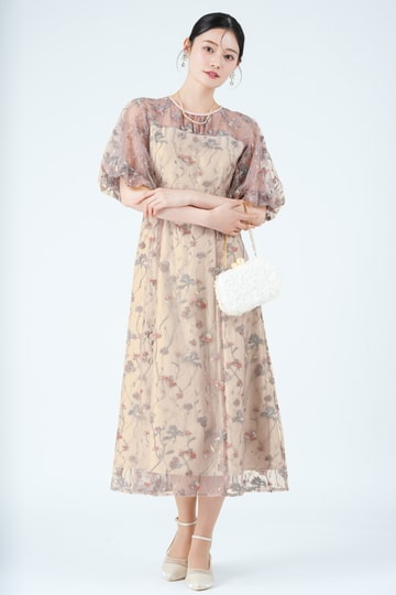 niana パフスリーブフローラル刺繍ピンクベージュドレス (M) を