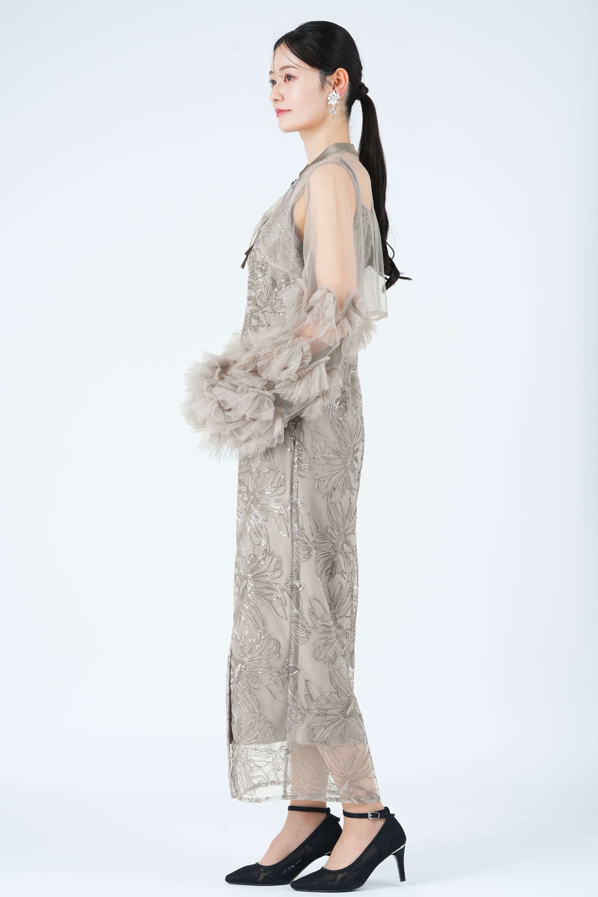 フラワー刺繍フリルスリーブリボンタイグレードレス