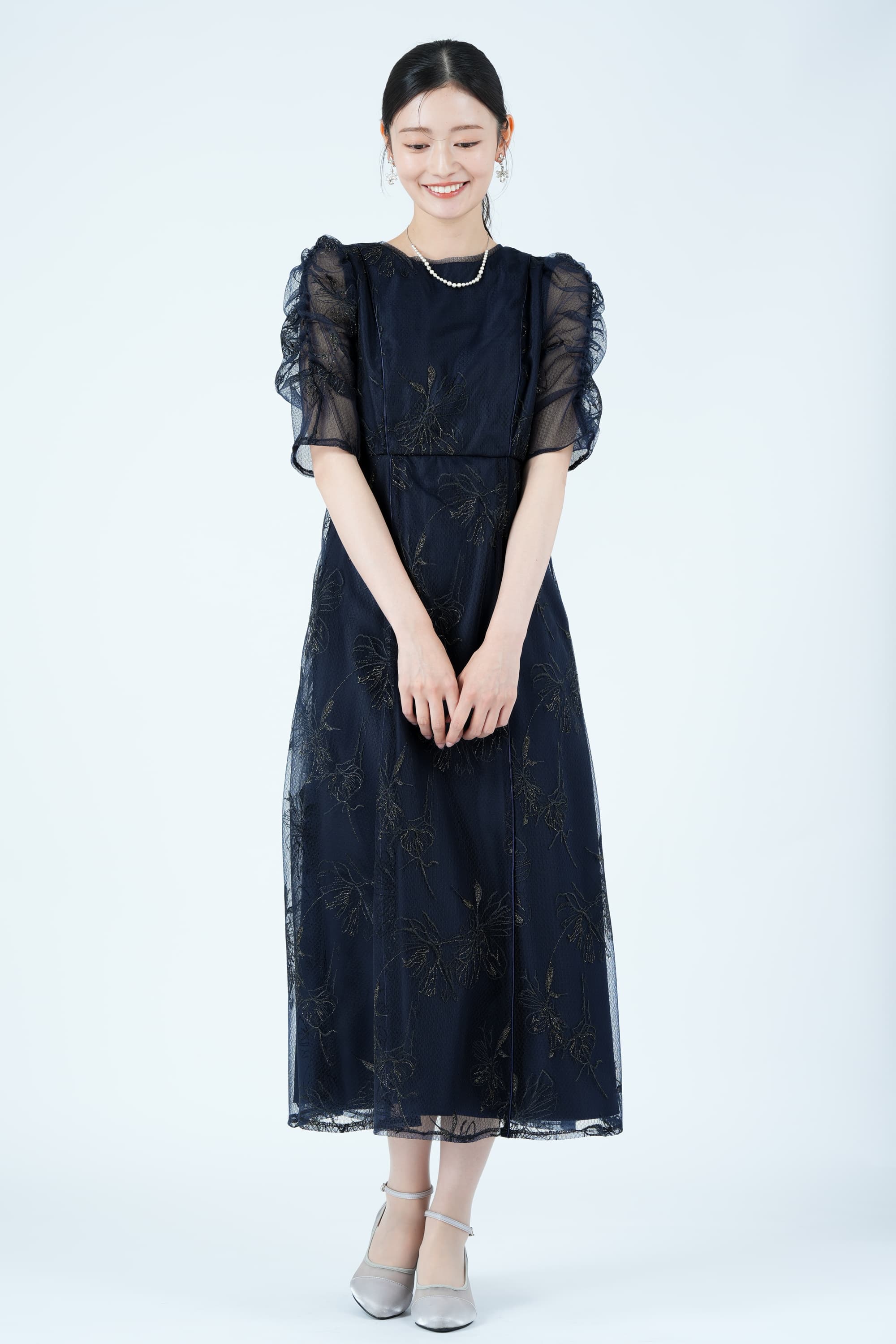 AIMER ミストチュールフラワーラメ刺繍ネイビードレス (L) をレンタル