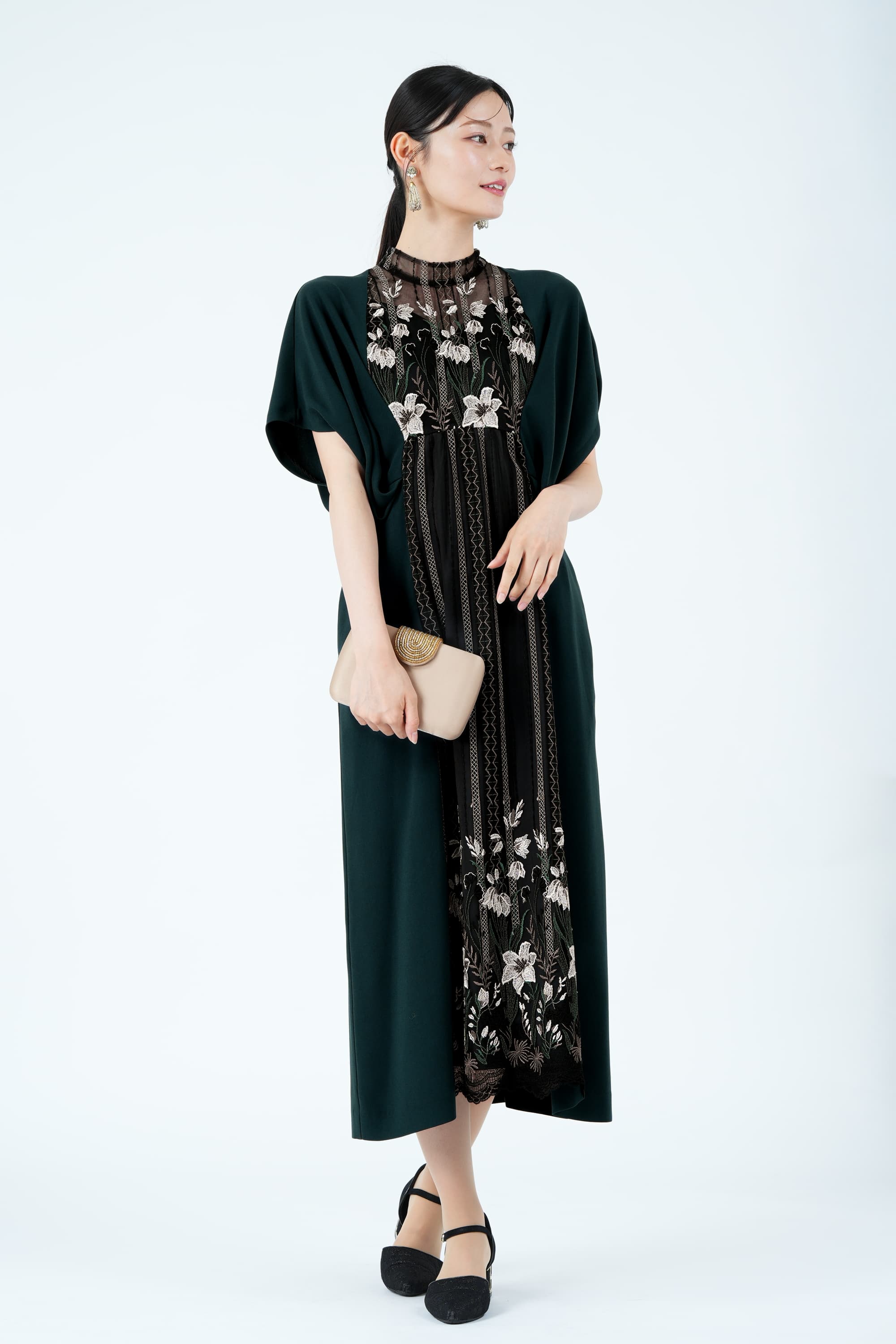 フリージア刺繍グリーンドレス